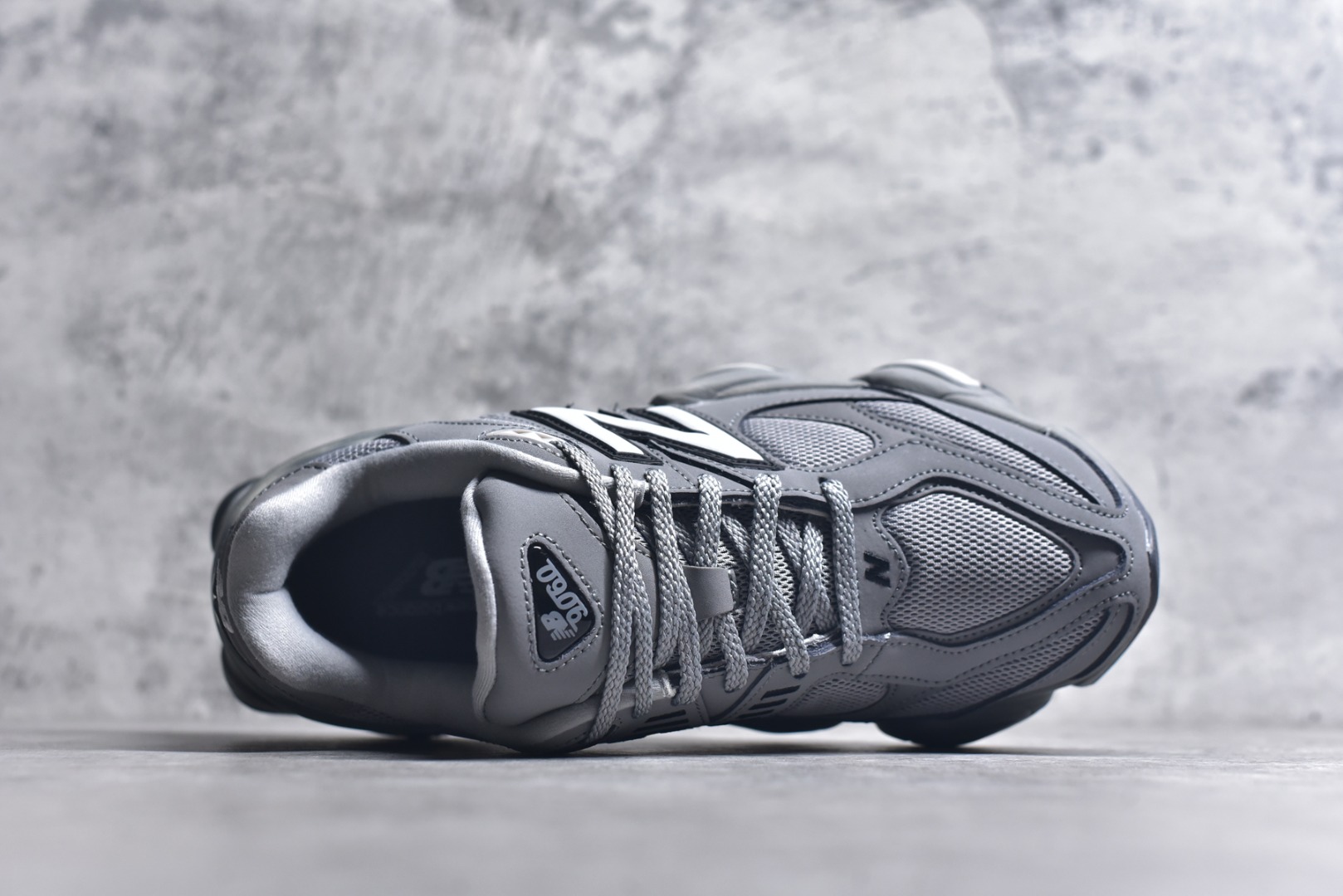 图片[4]-#New Balance NB9060 联名款 复古休闲运动慢跑鞋 鞋款灵感源自设计师本人对夏日的怀日回忆。 货号： U9060ZGB 尺码：36 37 37.5 38 38.5 39.5 40 40.5 41.5 42 42.5 43 44 44.5 45-选品中心