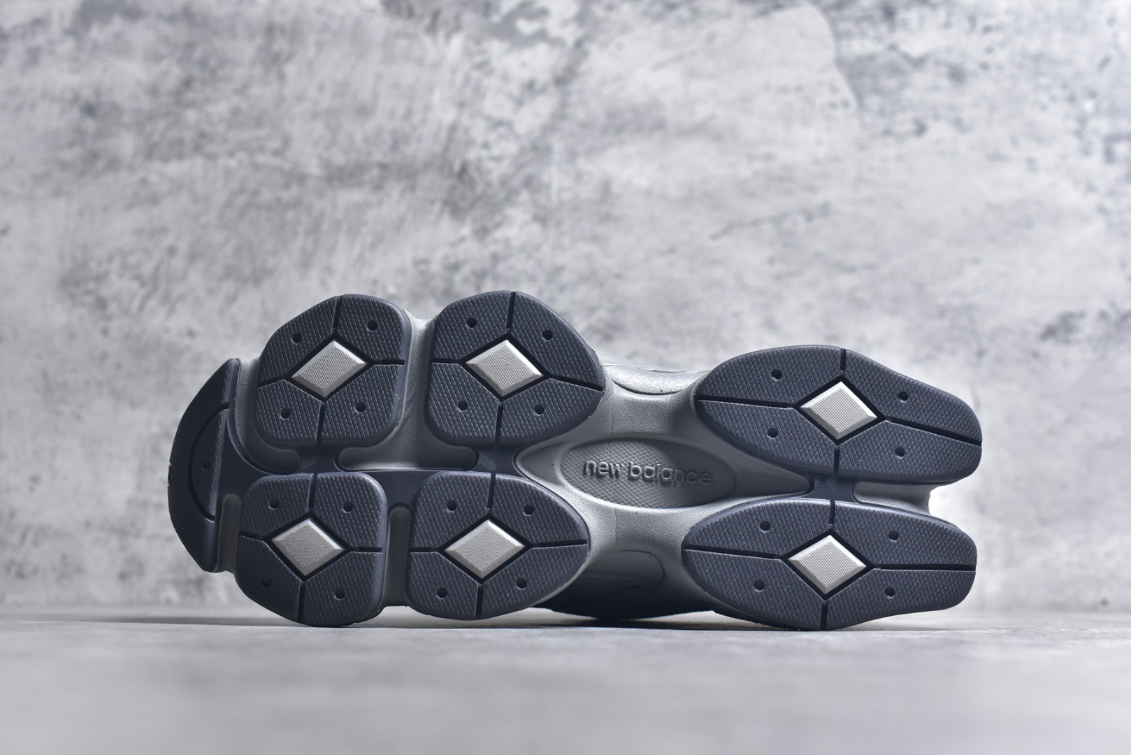 图片[6]-#New Balance NB9060 联名款 复古休闲运动慢跑鞋 鞋款灵感源自设计师本人对夏日的怀日回忆。 货号： U9060ZGB 尺码：36 37 37.5 38 38.5 39.5 40 40.5 41.5 42 42.5 43 44 44.5 45-选品中心