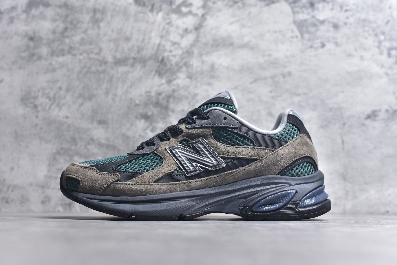 #New Balance NB 2010 棕绿 货号：U2010AGY 尺码：36 36.5 37 38.5 39 40 40.5 41 42 42.5 43 44 44.5 45 46 46.5-选品中心