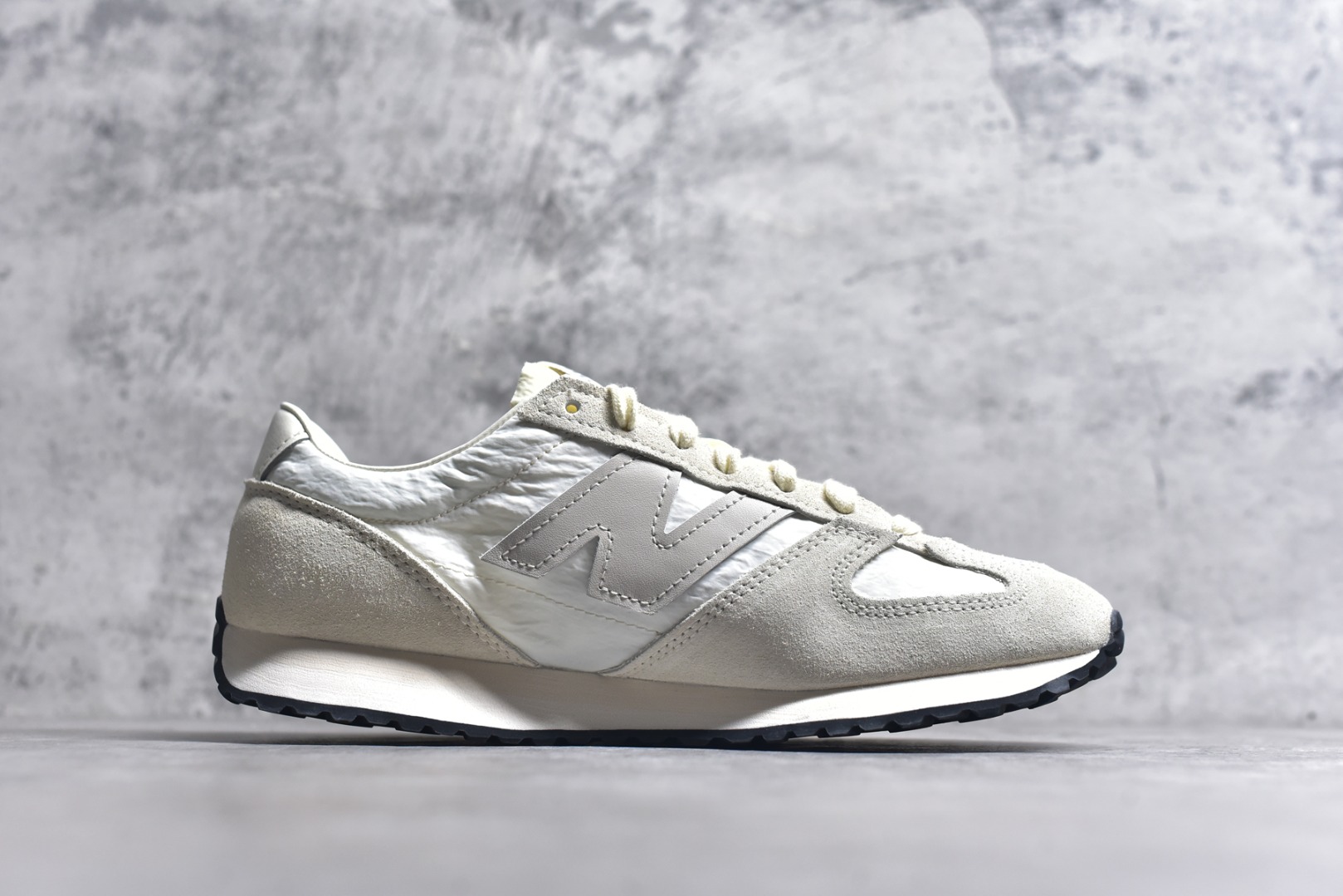 图片[3]-#New Balance U471AJ NB新百伦织物牛剖层革春夏薄底鞋防滑耐磨平衡轻便低帮生活休闲鞋 原档数据独立私模大底 唯一正确三层组合大底 特高弹切片加持 百分百还原原鞋脚感 NB市场最强产物 防伪原标全套原楦原纸板原厂数据开发 全鞋电脑针车加持 原厂网布 原装进口头层翻毛皮料正确绒感卡色 正确中底拉帮中底网布细节 匠心打造 耗时两个月开发完成 工艺极其复杂难度可想而知 高端零售专供产物 尺码：36 37 37.5 38 38.5 39.5 40 40.5 41.5 42 42.5 43 44 44.5 45 45.5 46.5 47-选品中心
