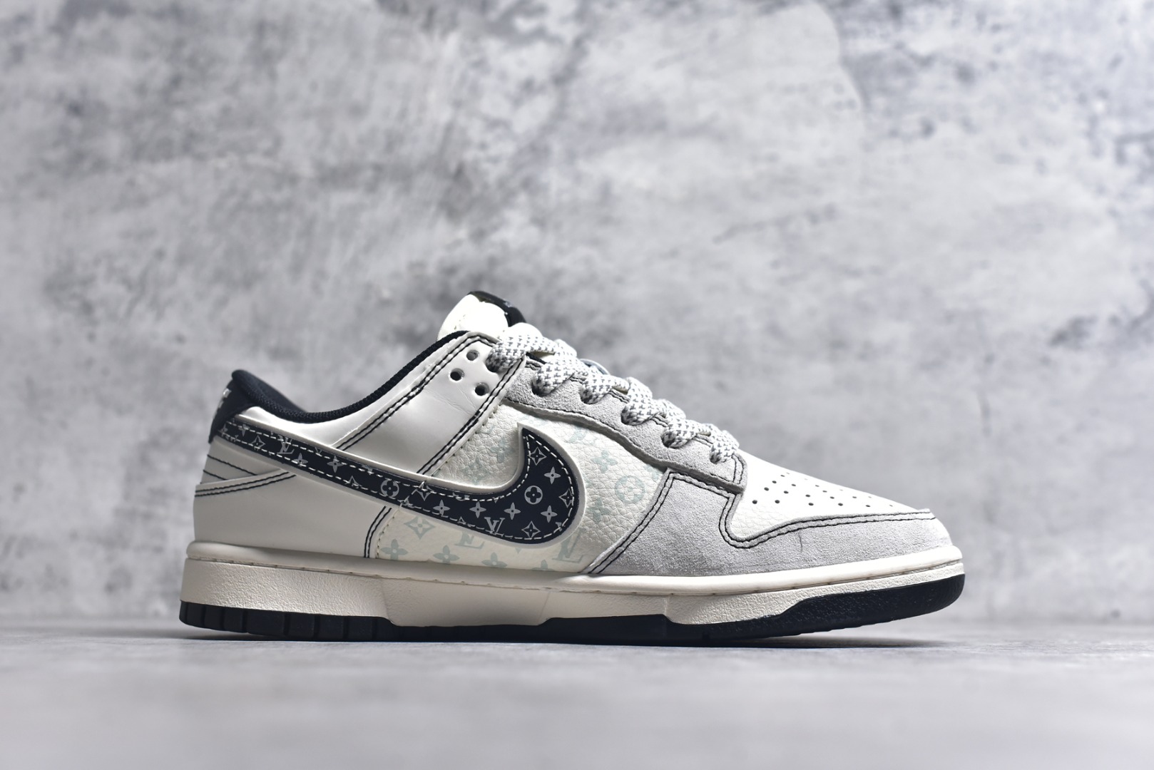 图片[3]-#Nike SB Dunk Low LV联名 黑勾印花 周年高端定制 低帮休闲板鞋 YX5066-365 #定制鞋盒 大厂纯原品质出货 超高清洁度 皮料切割干净无任何毛边 细节完美 尺码：36 36.5 37.5 38 38.5 39 40 40.5 41 42 42.5 43 44 44.5 45 9.E5-选品中心