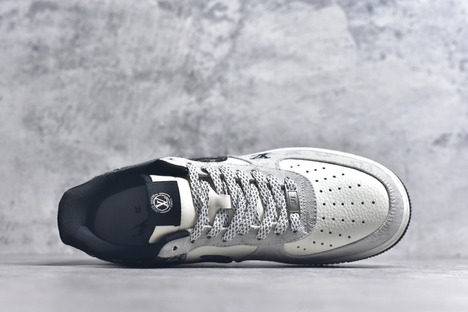 图片[4]-#Nike Air Force 1\’07 Low LV联名 拼接牛仔 空军一号低帮休闲板鞋 SC0601-550 #原楦头原纸板 原装鞋盒 定制五金配件 内置全掌气垫 原厂鞋底 尺码：36 36.5 37.5 38 38.5 39 40 40.5 41 42 42.5 43 44 44.5 45 9.D4-选品中心
