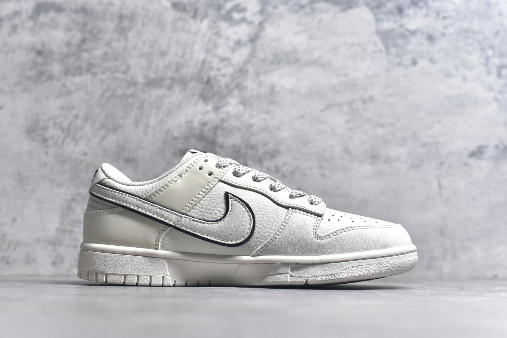 图片[3]-#SB Dunk Low \”Just Do it\” 周年高端定制 低帮休闲板鞋 CS1688-110 #定制鞋盒 大厂纯原品质出货 超高清洁度 皮料切割干净无任何毛边 细节完美 尺码：36 36.5 37.5 38 38.5 39 40 40.5 41 42 42.5 43 44 44.5 45 9.E5-选品中心