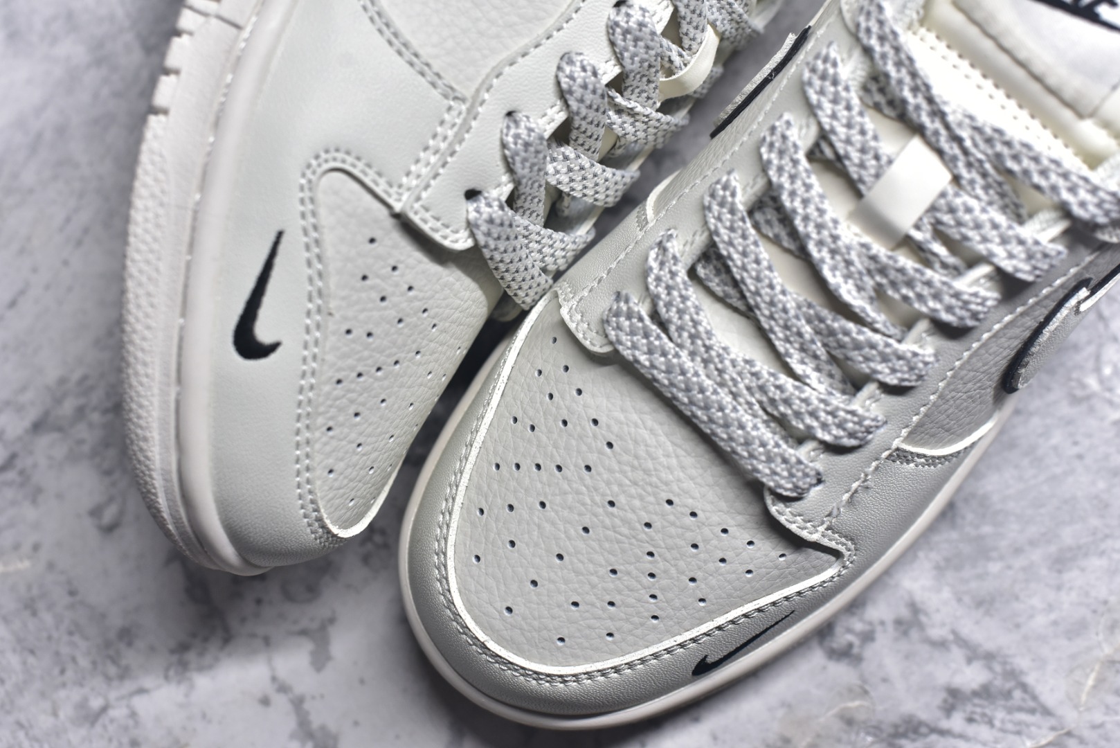 图片[8]-#SB Dunk Low \”Just Do it\” 周年高端定制 低帮休闲板鞋 CS1688-110 #定制鞋盒 大厂纯原品质出货 超高清洁度 皮料切割干净无任何毛边 细节完美 尺码：36 36.5 37.5 38 38.5 39 40 40.5 41 42 42.5 43 44 44.5 45 9.E5-选品中心