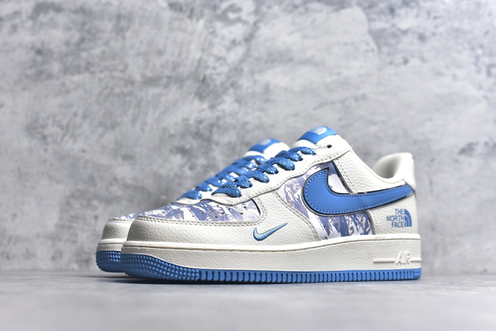 图片[2]-#Nike Air Force 1\’07 Low 北面联名 雪山米蓝 空军一号低帮休闲板鞋 KJ1688-003 #原楦头原纸板 原装鞋盒 定制五金配件 内置全掌气垫 原厂鞋底 尺码：36 36.5 37.5 38 38.5 39 40 40.5 41 42 42.5 43 44 44.5 45 9.D4-选品中心