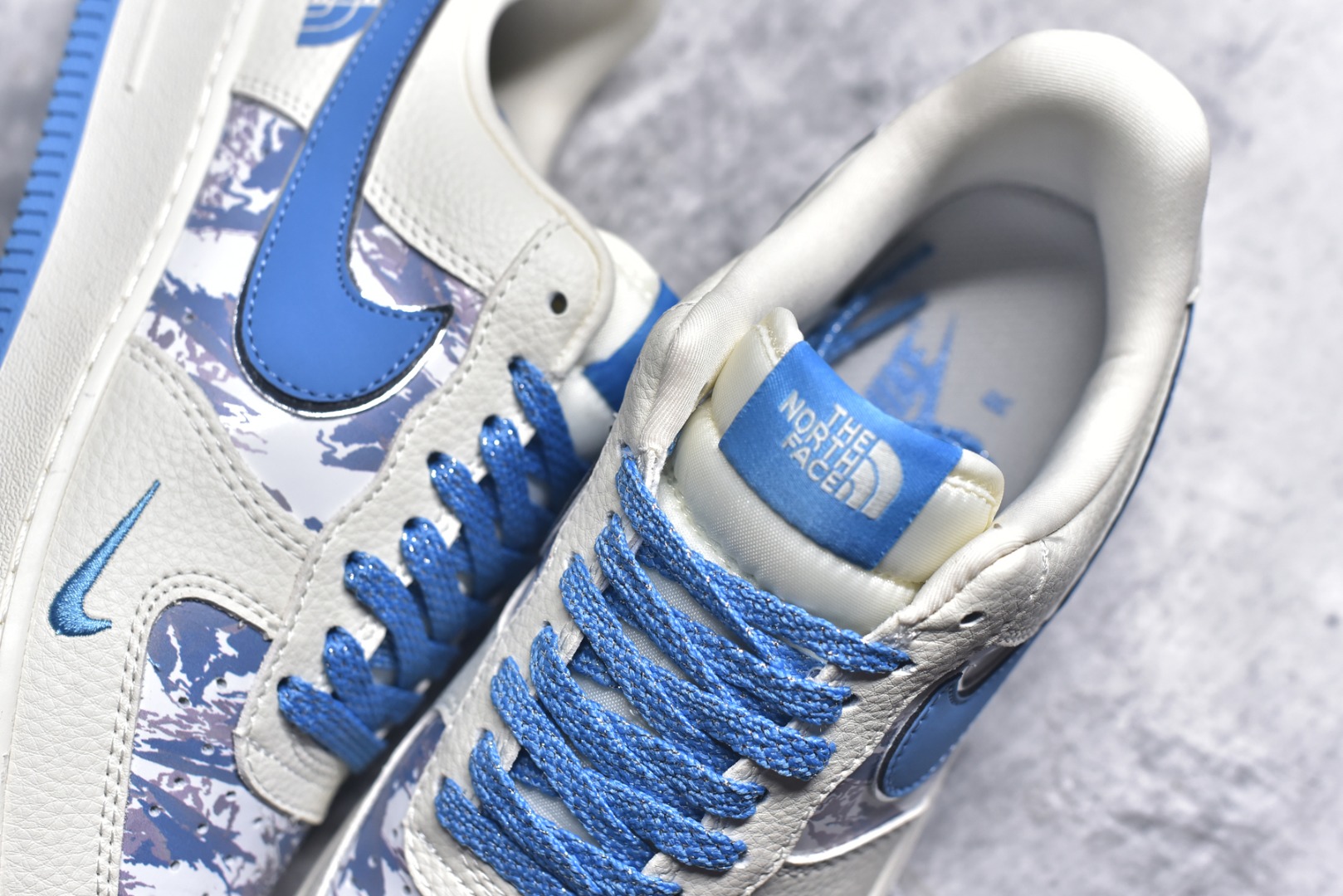 图片[9]-#Nike Air Force 1\’07 Low 北面联名 雪山米蓝 空军一号低帮休闲板鞋 KJ1688-003 #原楦头原纸板 原装鞋盒 定制五金配件 内置全掌气垫 原厂鞋底 尺码：36 36.5 37.5 38 38.5 39 40 40.5 41 42 42.5 43 44 44.5 45 9.D4-选品中心