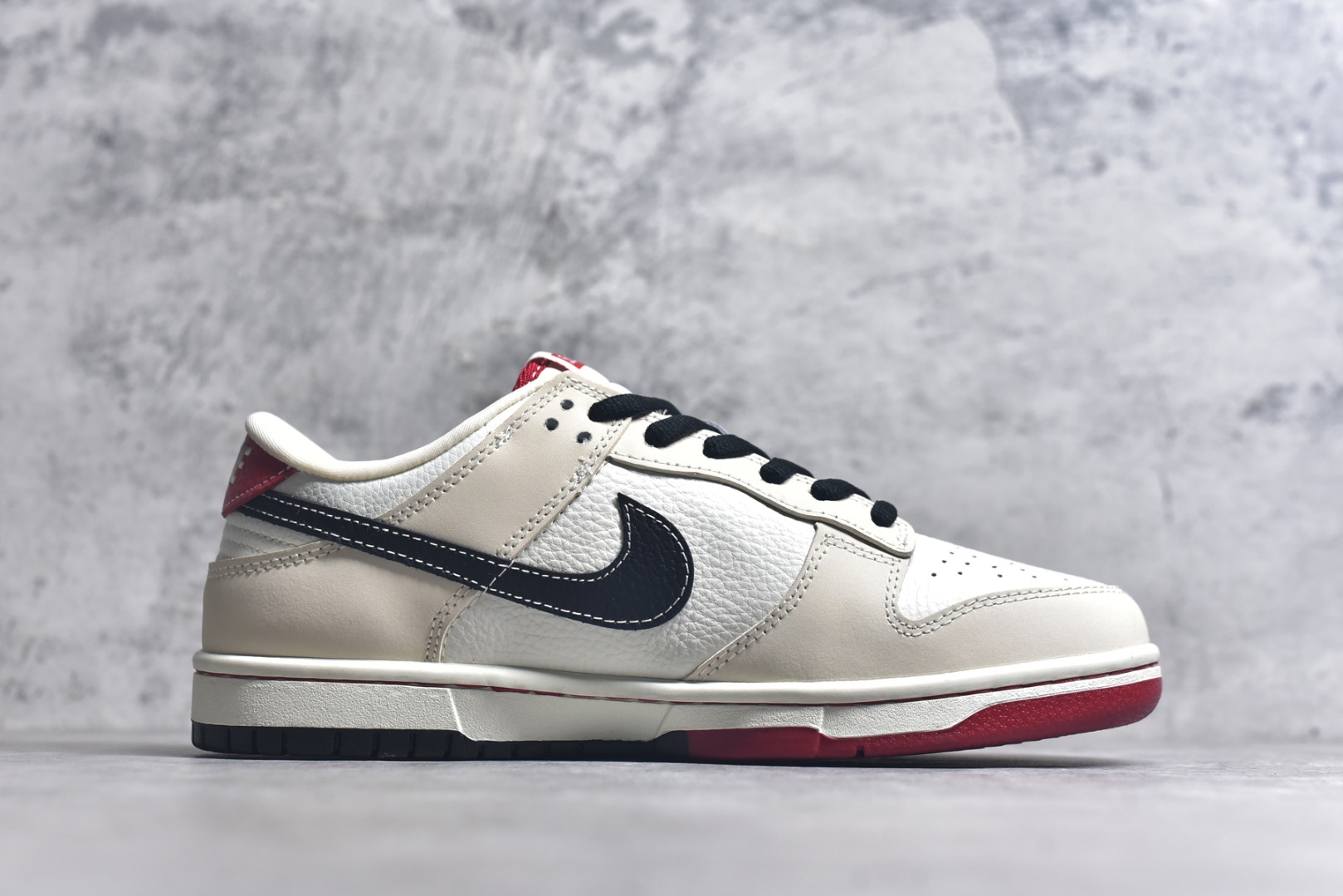 图片[3]-#Nike SB Dunk Low Sup联名 白卡其三小勾 周年高端定制 低帮休闲板鞋 SC9207-427 #定制鞋盒 大厂纯原品质出货 超高清洁度 皮料切割干净无任何毛边 细节完美 尺码：36 36.5 37.5 38 38.5 39 40 40.5 41 42 42.5 43 44 44.5 45 9.E5-选品中心