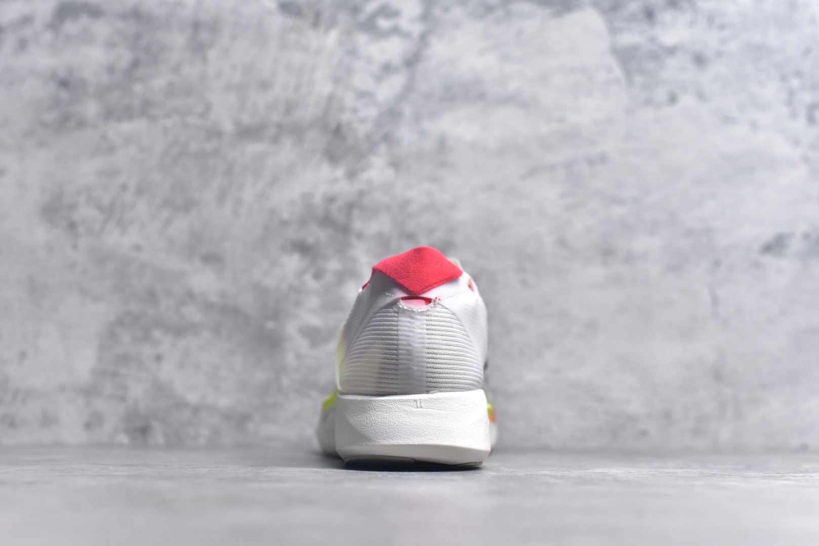 图片[5]-#Adidas Adizero Takumi Sen 10 M耐磨减震专业跑步鞋 男款 北京马拉松40周年限定。冲向目标，一路向前，不断挑战和突破自我。无论是平时训练还是马拉松，让这款adidas跑步鞋伴你畅快开跑。兼具舒适性和结构感，搭载Lightstrike科技，为步伐注入活力。 货号：IH5712 尺码：36 36.5 37.5 38 38.5 39 40 40.5 41 42 42.5 43 44 45-选品中心