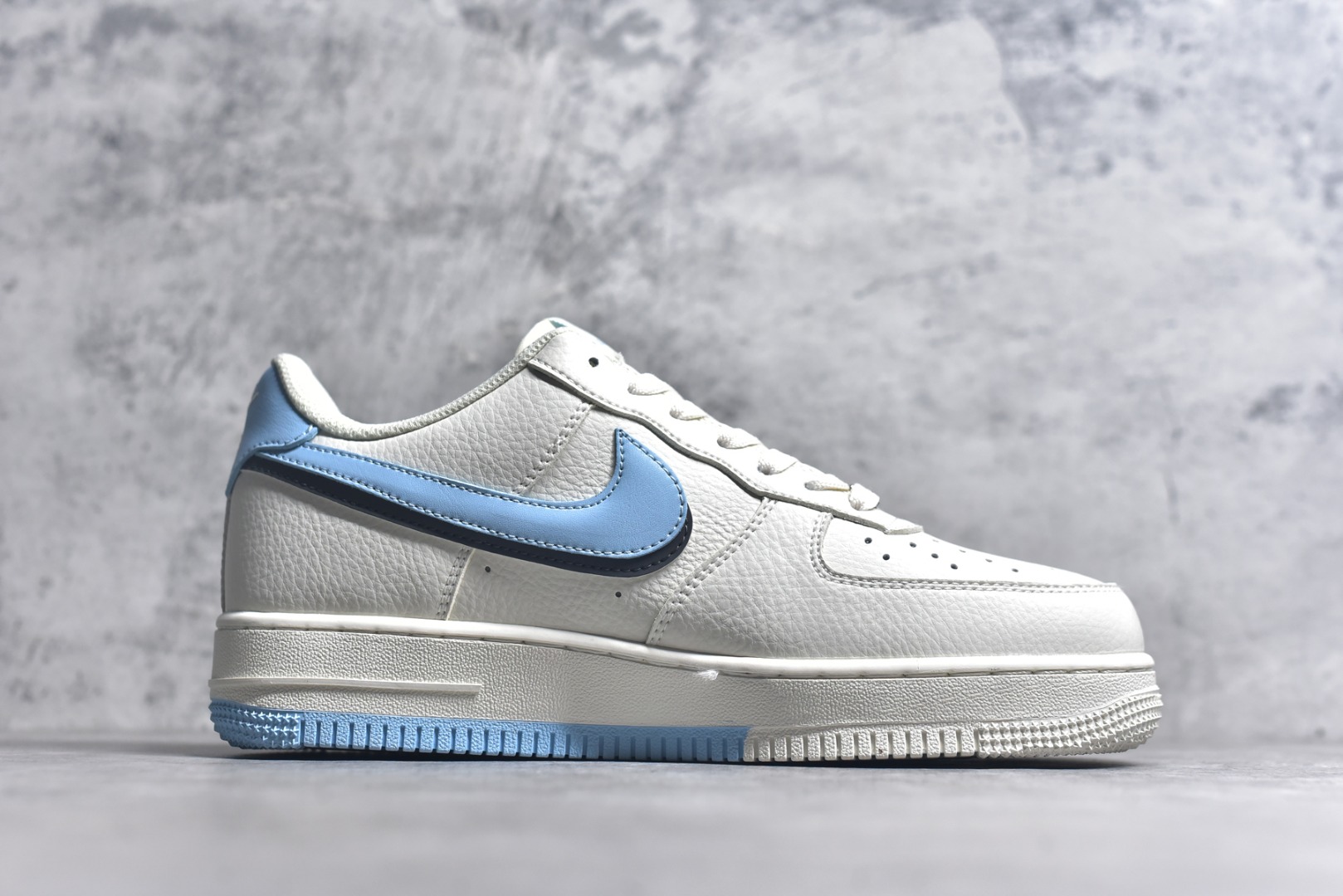 图片[3]-#Nike Air Force 1\’07 Low LV联名 双拼双勾 空军一号低帮休闲板鞋 CS5288-028 #原楦头原纸板 原装鞋盒 定制五金配件 内置全掌气垫 原厂鞋底 尺码：36 36.5 37.5 38 38.5 39 40 40.5 41 42 42.5 43 44 44.5 45 9.D4-选品中心