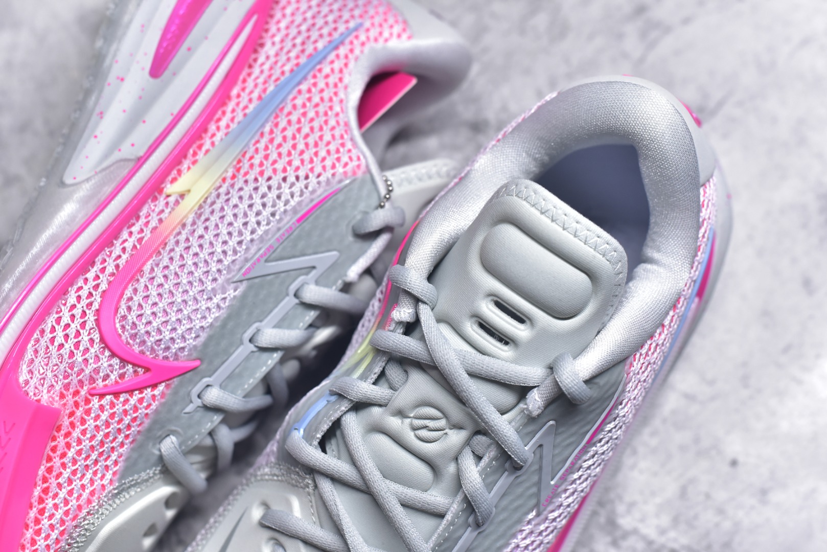 图片[9]-#NK AIR ZOOM G.T. CUT 实战篮球鞋 CZ0175-008 鞋身整体以多色拼接为主 全掌REACT+ZOOM STROBEL+后跟ZOOM 离地面更近的设计提供更快的反应速度 轻质双层网质鞋面 鞋面部分区域加强提供更好的控制力 低密度材料制成的鞋舌轻质舒适 后跟处分别配有“GT”字样和全新的鞋款系列Logo 男女鞋 尺码：40-46-选品中心