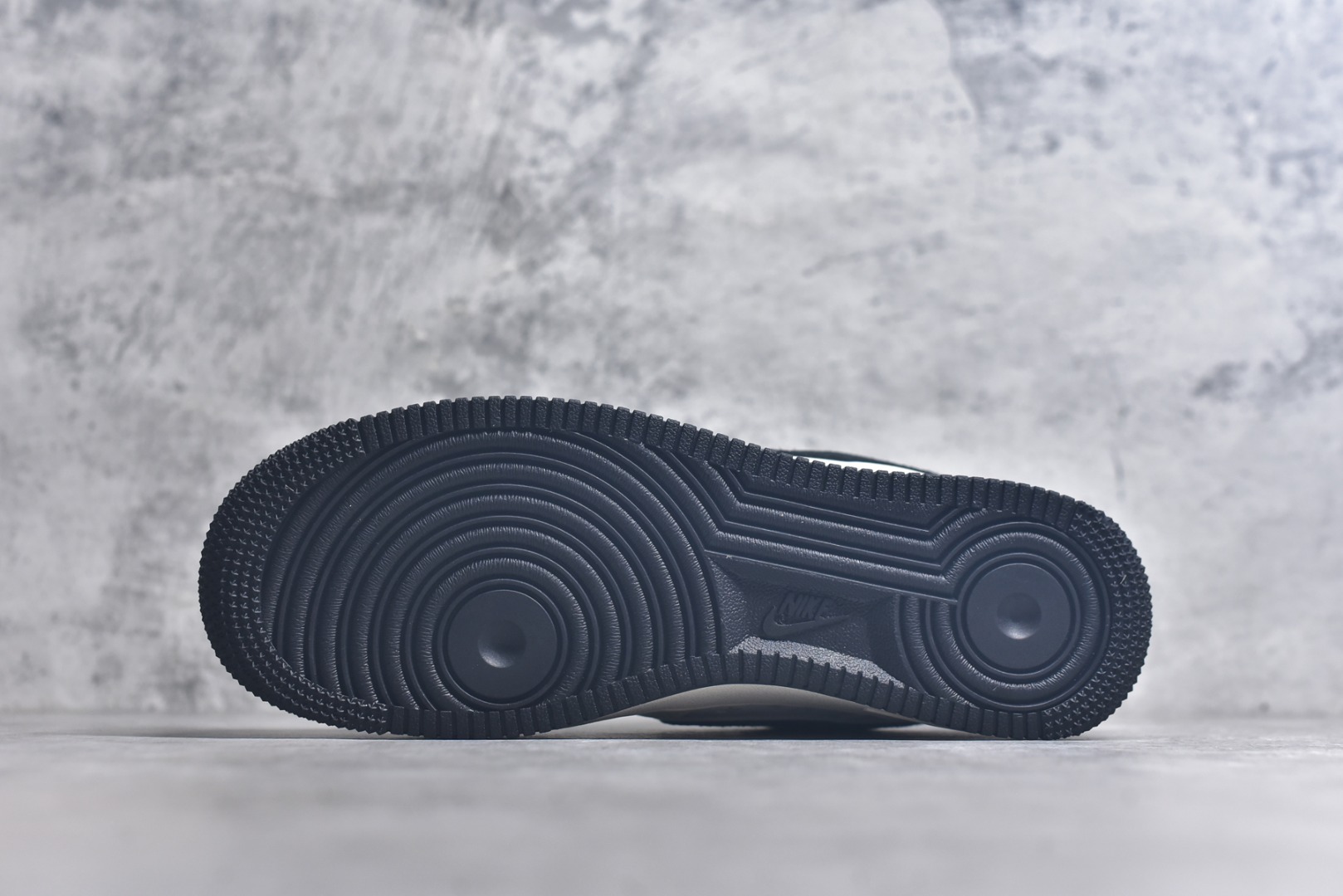 图片[6]-#Nike Air Force 1\’07 Low LV联名 米黑勾红标 空军一号低帮休闲板鞋 YX5066-348 #原楦头原纸板 原装鞋盒 定制五金配件 内置全掌气垫 原厂鞋底 尺码：36 36.5 37.5 38 38.5 39 40 40.5 41 42 42.5 43 44 44.5 45 9.D4-选品中心