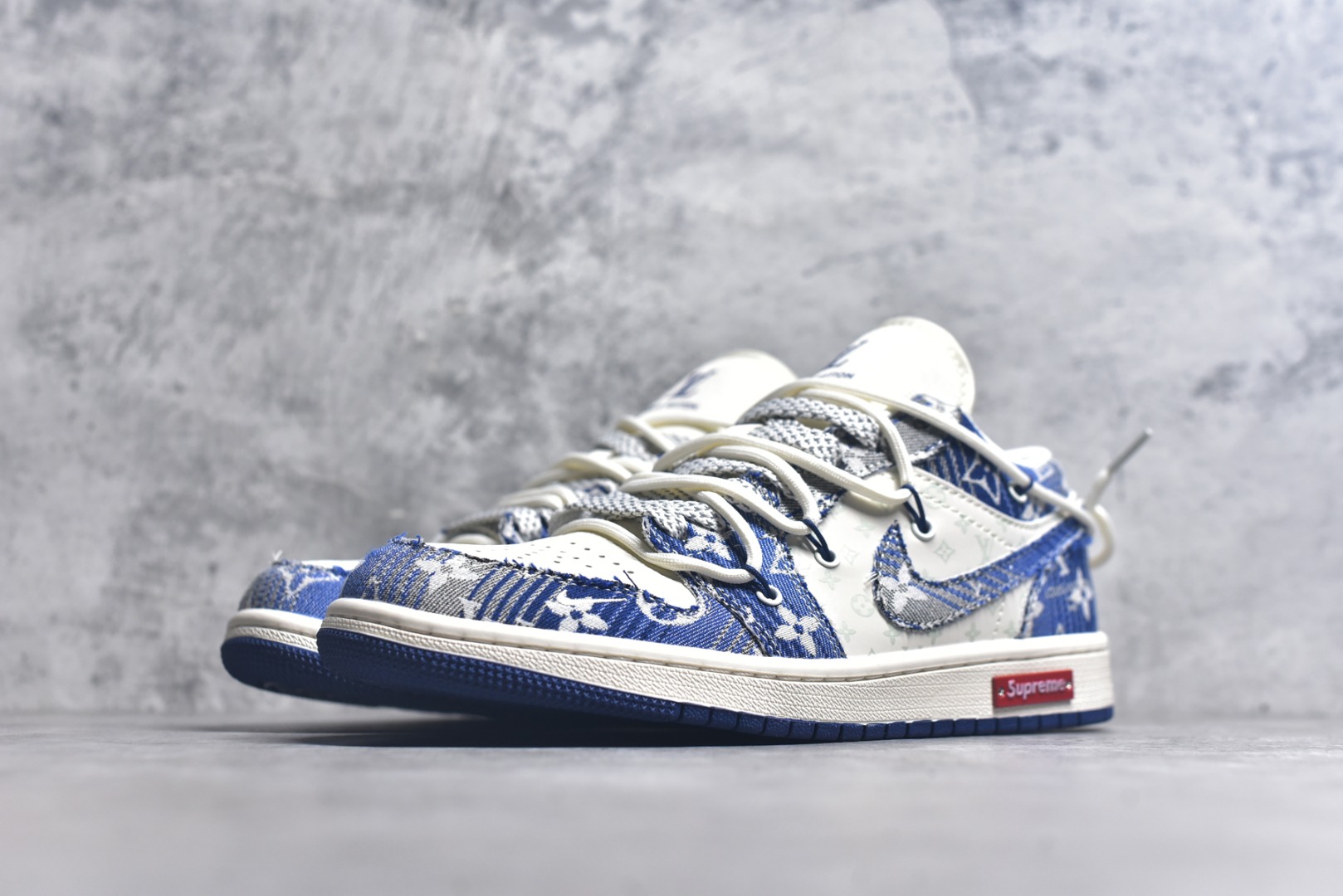 图片[2]-#Air Jordan 1 Low AJ1 乔1 LV联名 蓝花布抽绳 高端定制 低帮复古篮球鞋 YX5066-373 #定制鞋盒 大厂纯原品质出货 超高清洁度 皮料切割干净无任何毛边 细节完美 尺码：36 36.5 37.5 38 38.5 39 40 40.5 41 42 42.5 43 44 44.5 45 9.E5-选品中心
