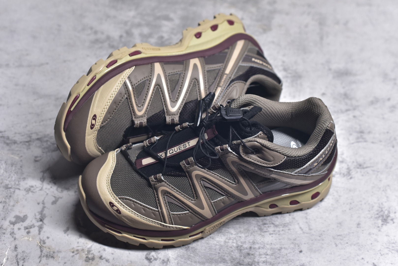 图片[7]-#Salomon XT-QUEST ADV 萨洛蒙 时尚 舒适减震防滑耐磨 低帮跑步鞋 男女同款 478850 纯原外贸平台特供订单 耗时半年巨作 全套原纸板楦头开发 原厂特供网布配套加持 确保原汁原味 完美呈现版型 原档数据独家私模五层组合大底 男女鞋同步官方 原装Ortholite轻量化鞋垫 中底布带钢印编号 原厂TPU锁扣 进口港宝加持 后跟自然饱满 还原公司包裹性 基于 SALOMON 初代 XT 鞋身造型并搭载 4D ADVANCED CHASSIS™ 大底打造而成 为这款 XT-QUEST 带来了多项足部控制与保护等功能性 如在运动过程中控制左右晃动的过程而提高稳定性、改善长途越野过程中足中到足尖的过渡、提高感知岩石的精确度以抵抗尖锐物体对脚底的伤害以及采用动态缓冲来增强穿着舒适感 从而减轻疲劳感 使 XT-QUEST 成为一双舒适且安全的户外之履 尺码：36 36.5 37.5 38 38.5 39 40 40.5 41 42 42.5 43 44 44.5 45-选品中心