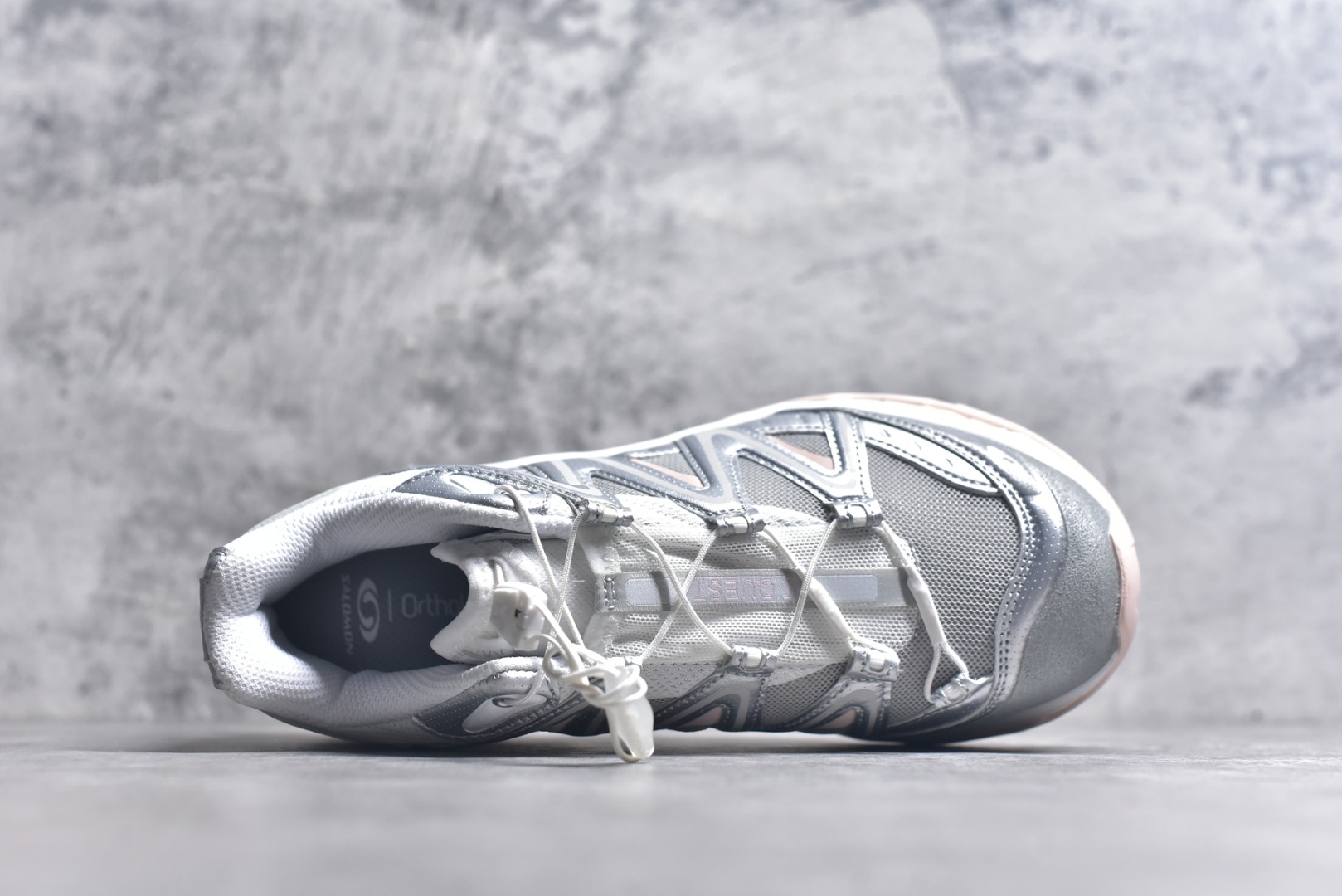 图片[4]-#Salomon XT-QUEST ADV 萨洛蒙 时尚 舒适减震防滑耐磨 低帮跑步鞋 男女同款 475420 纯原外贸平台特供订单 耗时半年巨作 全套原纸板楦头开发 原厂特供网布配套加持 确保原汁原味 完美呈现版型 原档数据独家私模五层组合大底 男女鞋同步官方 原装Ortholite轻量化鞋垫 中底布带钢印编号 原厂TPU锁扣 进口港宝加持 后跟自然饱满 还原公司包裹性 基于 SALOMON 初代 XT 鞋身造型并搭载 4D ADVANCED CHASSIS™ 大底打造而成 为这款 XT-QUEST 带来了多项足部控制与保护等功能性 如在运动过程中控制左右晃动的过程而提高稳定性、改善长途越野过程中足中到足尖的过渡、提高感知岩石的精确度以抵抗尖锐物体对脚底的伤害以及采用动态缓冲来增强穿着舒适感 从而减轻疲劳感 使 XT-QUEST 成为一双舒适且安全的户外之履 尺码：36 36.5 37.5 38 38.5 39 40 40.5 41 42 42.5 43 44 44.5 45-选品中心