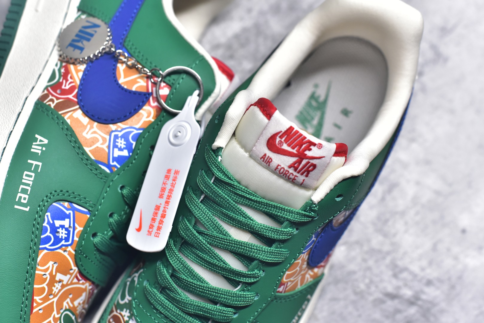 图片[9]-#Nike Air Force 1\’07 Low 联名 双拼绿蓝勾 空军一号低帮休闲板鞋 KJ1688-007 #原楦头原纸板 原装鞋盒 定制五金配件 内置全掌气垫 原厂鞋底 尺码：36 37 37.5 38 39 39.5 40 40.5 41.5 42 42.5 43 44 44.5 45 9.D4-选品中心