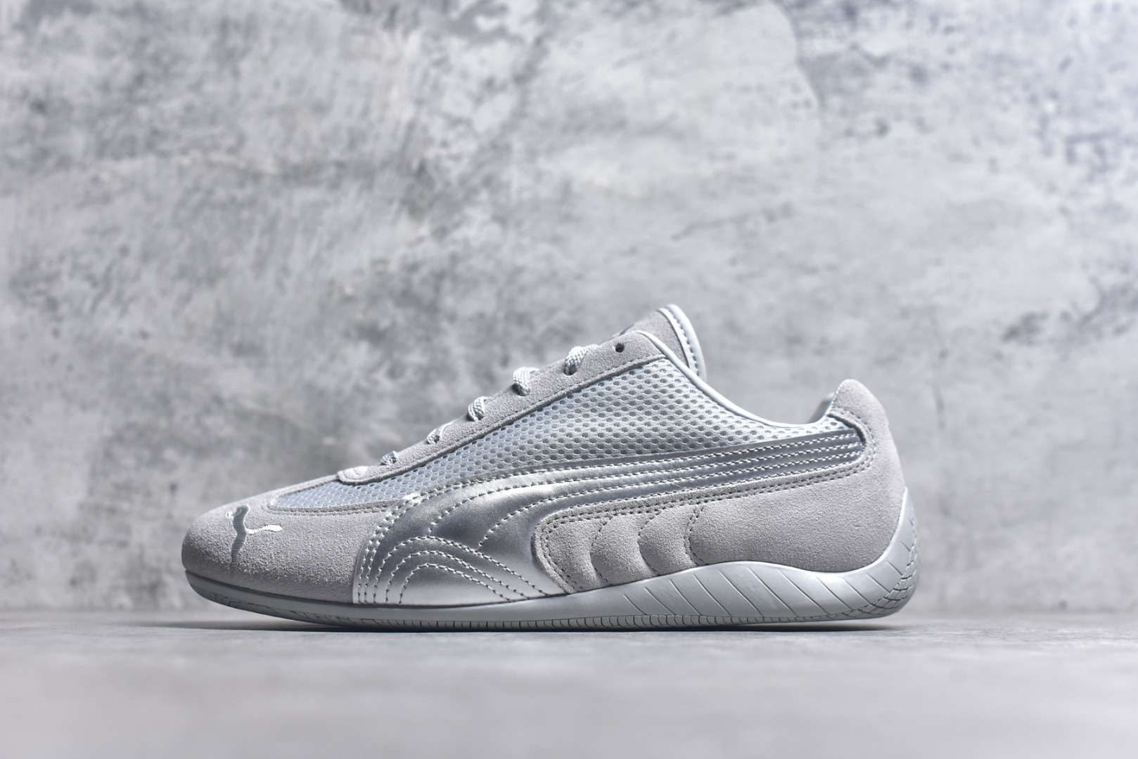 #The Open Product x Puma Speedcat 极速赛车系列彪马低帮生活休闲鞋 403902-02 #原装档案原数据纸版楦型 采用原厂固色翻毛皮鞋面材质 二次成型\’猛帮\’成型工艺 尺码：36 37 37.5 38 38.5 39 40 40.5 41 42 42.5 43 44 44.5 45 3.D4-选品中心