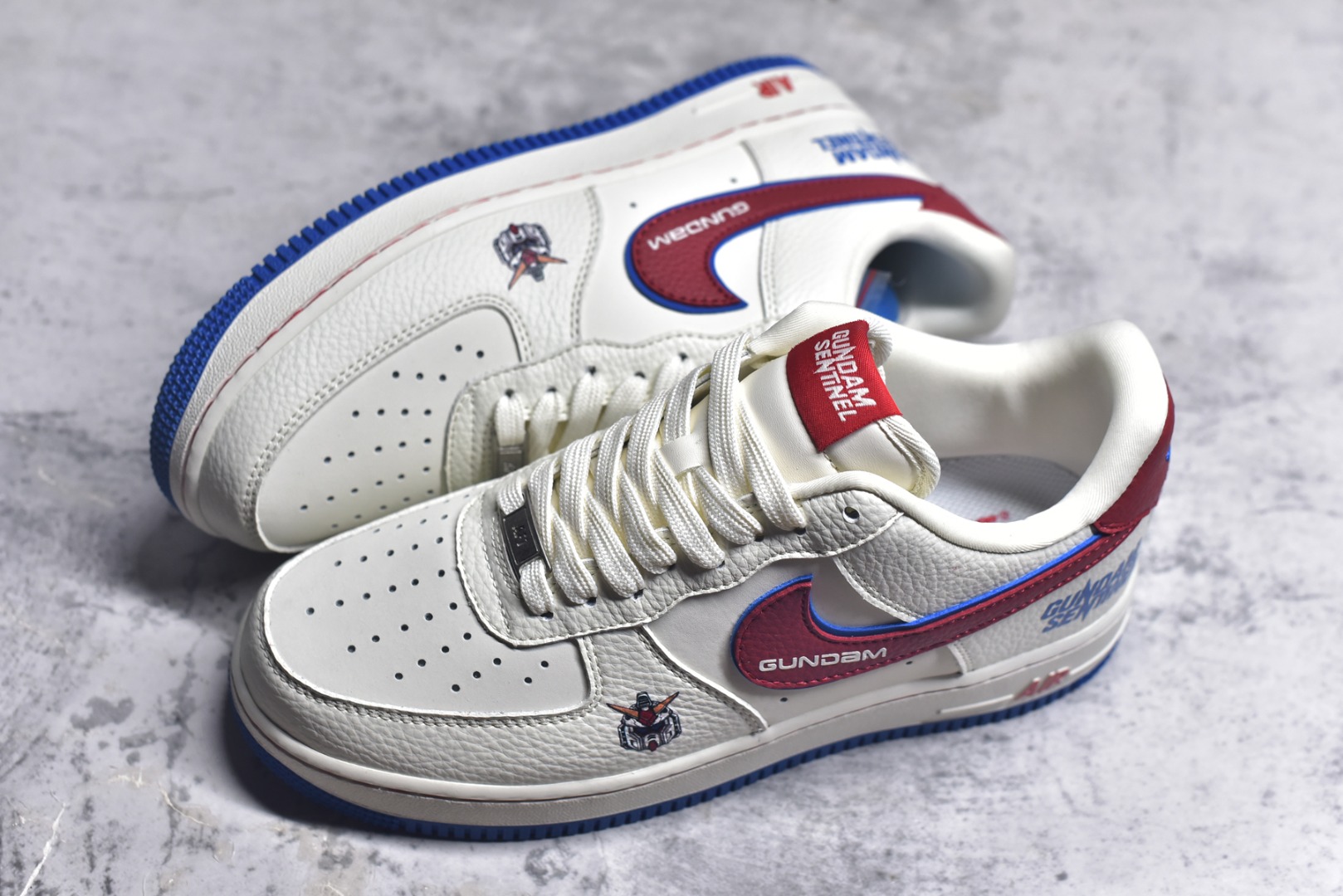 图片[7]-#Nike Air Force 1\’07 Low 万代联名 白红蓝 空军一号低帮休闲板鞋 SC0601-565 #原楦头原纸板 原装鞋盒 原厂鞋底 超高清洁度 细节完美 尺码：36 37 37.5 38 39 39.5 40 40.5 41.5 42 42.5 43 44 44.5 45 9.D4-选品中心