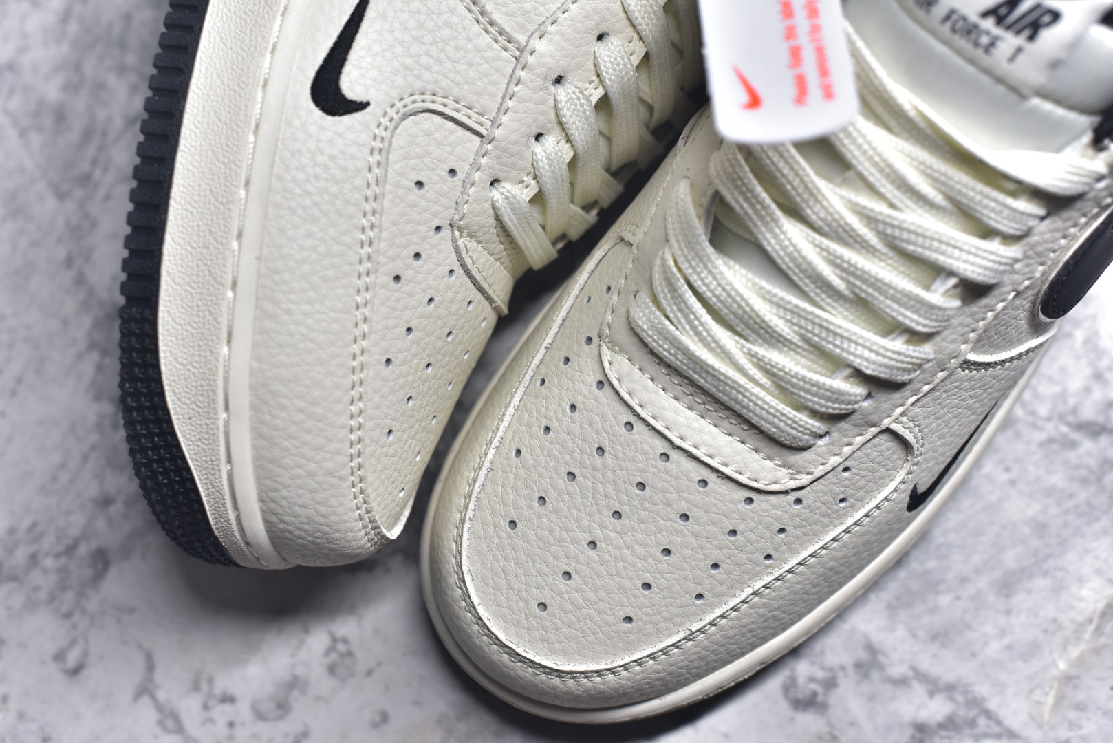 图片[8]-#Nike Air Force 1\’07 Low 米黑鬼脸 空军一号低帮休闲板鞋 DF0188-072 #原楦头原纸板 原装鞋盒 原厂鞋底 超高清洁度 细节完美 尺码：36 36.5 37.5 38 38.5 39 40 40.5 41 42 42.5 43 44 44.5 45 9.D4-选品中心