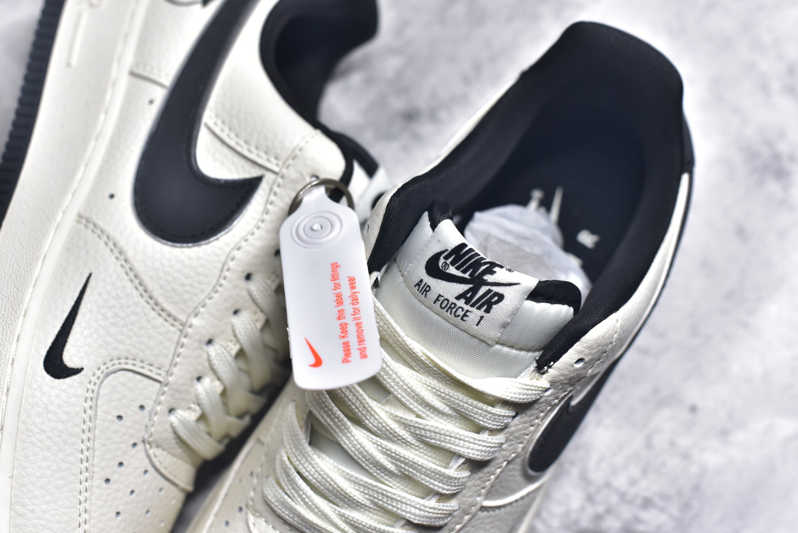 图片[9]-#Nike Air Force 1\’07 Low 米黑鬼脸 空军一号低帮休闲板鞋 DF0188-072 #原楦头原纸板 原装鞋盒 原厂鞋底 超高清洁度 细节完美 尺码：36 36.5 37.5 38 38.5 39 40 40.5 41 42 42.5 43 44 44.5 45 9.D4-选品中心