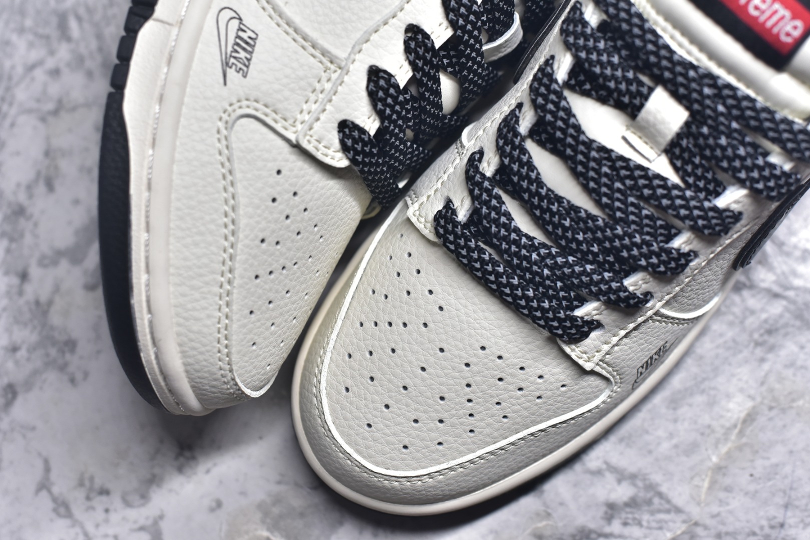 图片[8]-#NIKE DUNK SB LOW 全新配色 定制Dunk SB顾名思义，具有经典的Dunk血缘，又注入了更多的时尚元素。相较于普通的Dunk滑板鞋，改良版的Dunk SB加厚了鞋舌的填充，使舒适性大大提升，同时也更方便穿脱；中底部分则加入了脚感柔软舒适Zoom Air气垫，有效吸收滑板等极限运动在落地时带来的冲击力，为街头运动者们提供更好的保护 货号：JP1628 008 尺码：36 36.5 37.5 38 38.5 39 40 40.5 41 42 42.5 43 44 45-选品中心