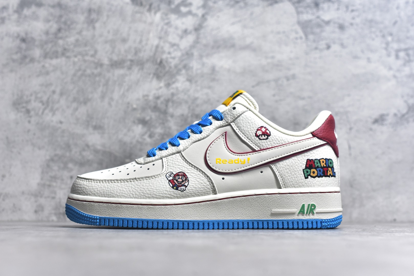#Nike Air Force 1\’07 Low 马里奥联名 白蓝彩 空军一号低帮休闲板鞋 SC0601-567 #原楦头原纸板 原装鞋盒 原厂鞋底 超高清洁度 细节完美 尺码：36 36.5 37.5 38 38.5 39 40 40.5 41 42 42.5 43 44 44.5 45 9.D4-选品中心