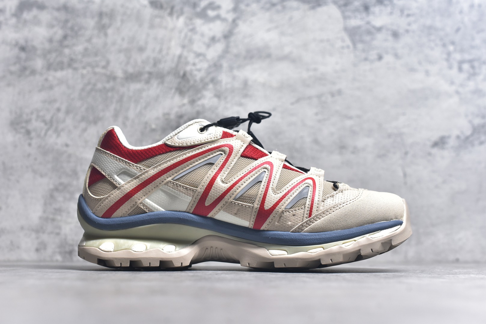 图片[3]-#Salomon XT-QUEST ADV 萨洛蒙潮流越野机能户外功能鞋 纯原外贸平台特供订单 耗时半年巨作 全套原纸板楦头开发 原厂特供网布配套加持 确保原汁原味 完美呈现版型 原档数据独家私模五层组合大底 男女鞋同步官方开发至46.5 原装Ortholite轻量化鞋垫 中底布带钢印编号 原厂TPU锁扣 进口港宝加持 后跟自然饱满 还原公司包裹性 基于 SALOMON 初代 XT 鞋身造型并搭载 4D ADVANCED CHASSIS™ 大底打造而成 为这款 XT-QUEST 带来了多项足部控制与保护等功能性 如在运动过程中控制左右晃动的过程而提高稳定性、改善长途越野过程中足中到足尖的过渡、提高感知岩石的精确度以抵抗尖锐物体对脚底的伤害以及采用动态缓冲来增强穿着舒适感 从而减轻疲劳感 使 XT-QUEST 成为一双舒适且安全的户外之履 尺码：36 36.5 37.5 38 38.5 39 40 40.5 41 42 42.5 43 44 44.5 45-选品中心
