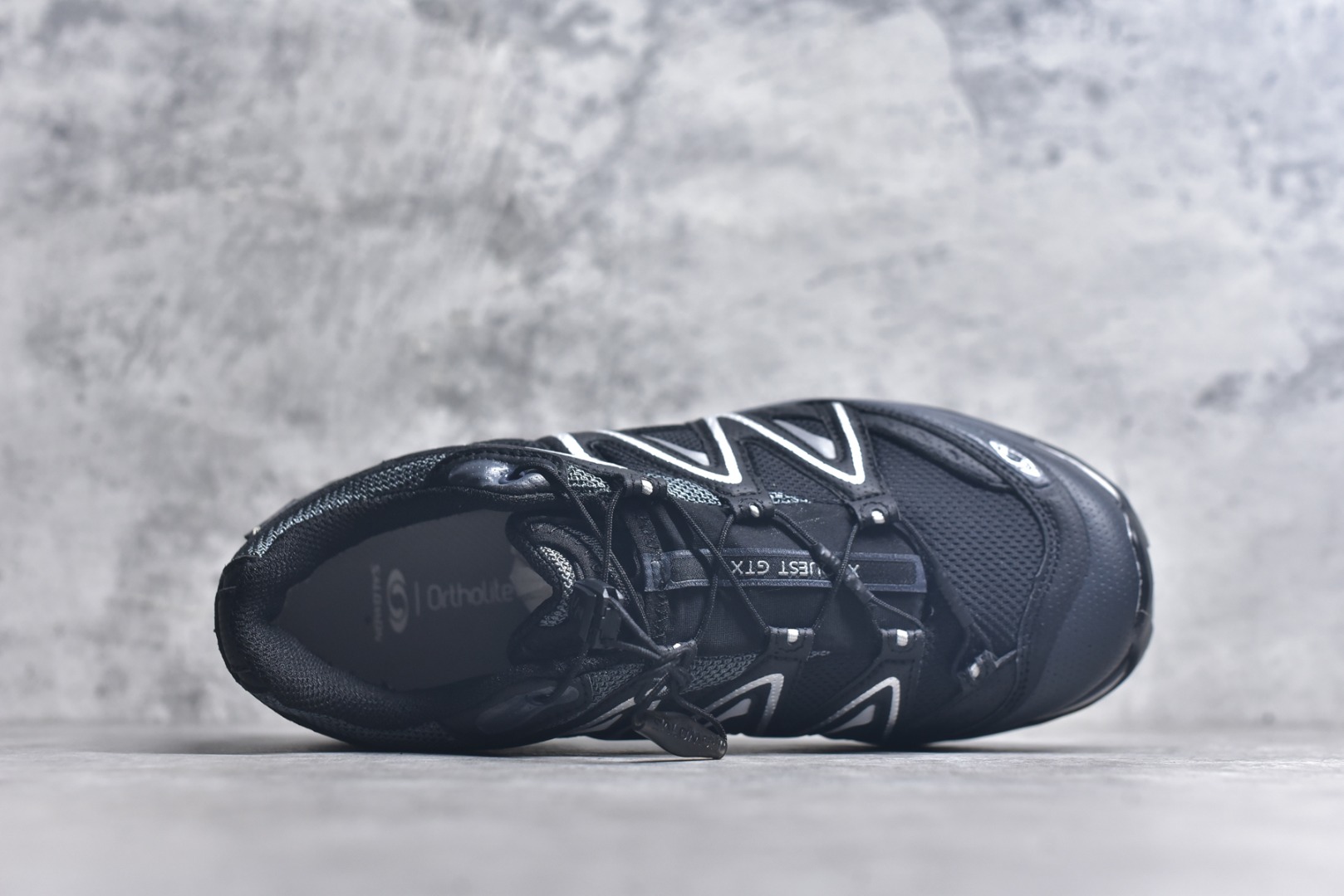 图片[4]-#Salomon XT-QUEST ADV 萨洛蒙潮流越野机能户外功能鞋 纯原外贸平台特供订单 耗时半年巨作 全套原纸板楦头开发 原厂特供网布配套加持 确保原汁原味 完美呈现版型 原档数据独家私模五层组合大底 男女鞋同步官方开发至46.5 原装Ortholite轻量化鞋垫 中底布带钢印编号 原厂TPU锁扣 进口港宝加持 后跟自然饱满 还原公司包裹性 基于 SALOMON 初代 XT 鞋身造型并搭载 4D ADVANCED CHASSIS™ 大底打造而成 为这款 XT-QUEST 带来了多项足部控制与保护等功能性 如在运动过程中控制左右晃动的过程而提高稳定性、改善长途越野过程中足中到足尖的过渡、提高感知岩石的精确度以抵抗尖锐物体对脚底的伤害以及采用动态缓冲来增强穿着舒适感 从而减轻疲劳感 使 XT-QUEST 成为一双舒适且安全的户外之履 尺码：36 36.5 37.5 38 38.5 39 40 40.5 41 42 42.5 43 44 44.5 45-选品中心