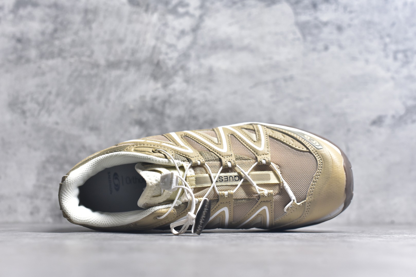 图片[4]-#Salomon XT-QUEST ADV 萨洛蒙潮流越野机能户外功能鞋 纯原外贸平台特供订单 耗时半年巨作 全套原纸板楦头开发 原厂特供网布配套加持 确保原汁原味 完美呈现版型 原档数据独家私模五层组合大底 男女鞋同步官方开发至46.5 原装Ortholite轻量化鞋垫 中底布带钢印编号 原厂TPU锁扣 进口港宝加持 后跟自然饱满 还原公司包裹性 基于 SALOMON 初代 XT 鞋身造型并搭载 4D ADVANCED CHASSIS™ 大底打造而成 为这款 XT-QUEST 带来了多项足部控制与保护等功能性 如在运动过程中控制左右晃动的过程而提高稳定性、改善长途越野过程中足中到足尖的过渡、提高感知岩石的精确度以抵抗尖锐物体对脚底的伤害以及采用动态缓冲来增强穿着舒适感 从而减轻疲劳感 使 XT-QUEST 成为一双舒适且安全的户外之履 尺码：36 36.5 37.5 38 38.5 39 40 40.5 41 42 42.5 43 44 44.5 45-选品中心