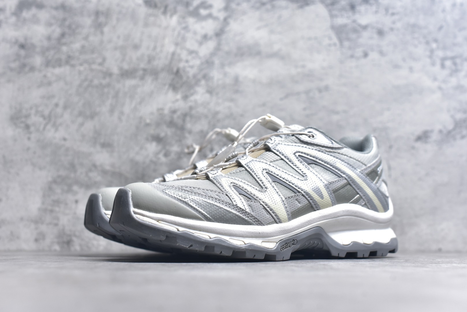 图片[2]-#Salomon XT-QUEST ADV 萨洛蒙潮流越野机能户外功能鞋 纯原外贸平台特供订单 耗时半年巨作 全套原纸板楦头开发 原厂特供网布配套加持 确保原汁原味 完美呈现版型 原档数据独家私模五层组合大底 男女鞋同步官方开发至46.5 原装Ortholite轻量化鞋垫 中底布带钢印编号 原厂TPU锁扣 进口港宝加持 后跟自然饱满 还原公司包裹性 基于 SALOMON 初代 XT 鞋身造型并搭载 4D ADVANCED CHASSIS™ 大底打造而成 为这款 XT-QUEST 带来了多项足部控制与保护等功能性 如在运动过程中控制左右晃动的过程而提高稳定性、改善长途越野过程中足中到足尖的过渡、提高感知岩石的精确度以抵抗尖锐物体对脚底的伤害以及采用动态缓冲来增强穿着舒适感 从而减轻疲劳感 使 XT-QUEST 成为一双舒适且安全的户外之履 尺码：36 36.5 37.5 38 38.5 39 40 40.5 41 42 42.5 43 44 44.5 45-选品中心