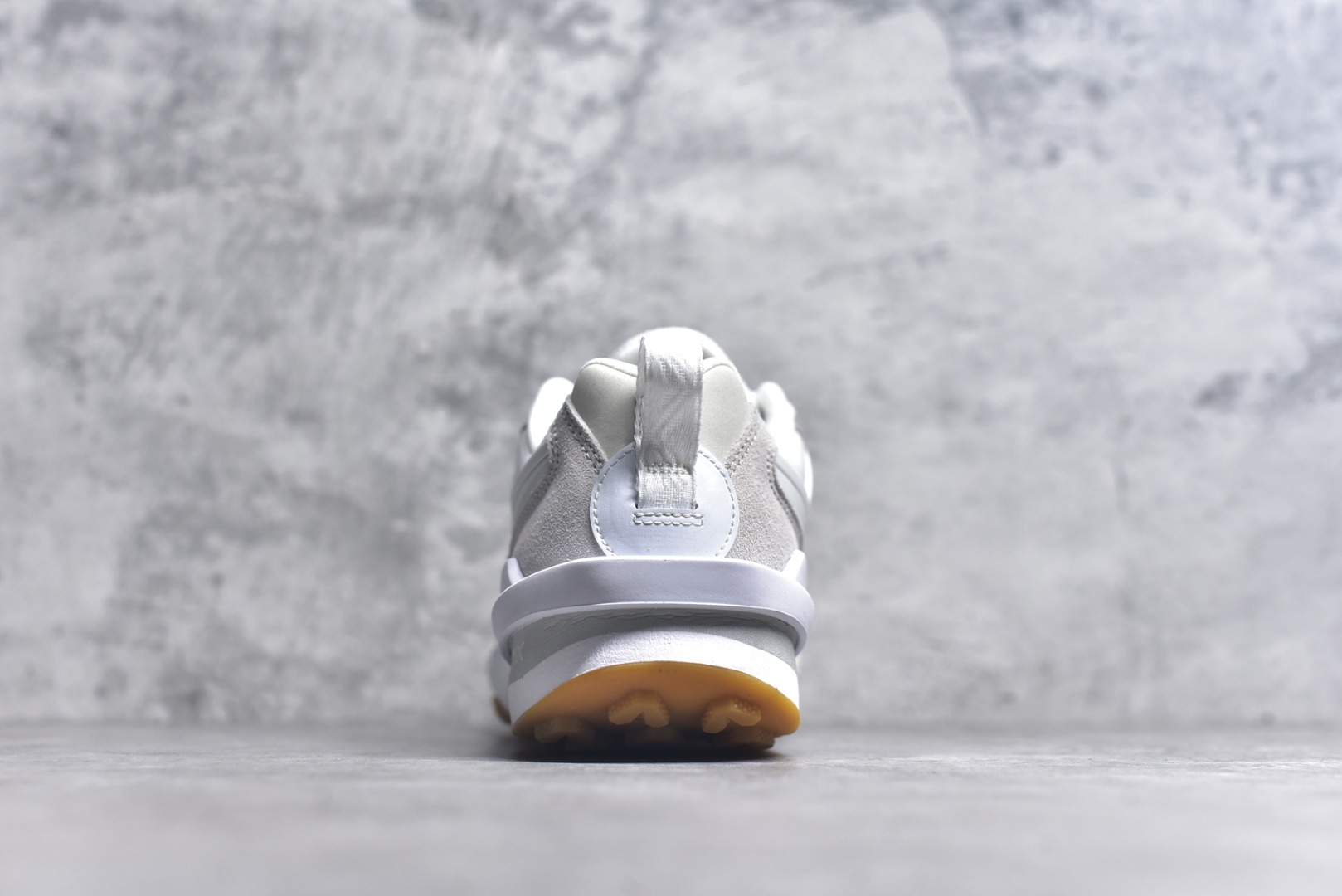 图片[5]-#Sacai x NK Zegamadome SP 联名款舒适防滑耐磨低帮生活休闲鞋 HQ8618-100 整双鞋采用了 Zoom X 缓震科技和 Vibram 外底 在保证舒适度的同时又兼顾了耐用性 并且提供了出色的抓地力 鞋面则是全新 ZoomX Zegama 科技 将网眼和绒面革材质融合而成的全新科技面料 兼顾透气性与耐用性 尺码：36 36.5 37.5 38 38.5 39 40 40.5 41 42 42.5 43 44 44.5 45 46-选品中心