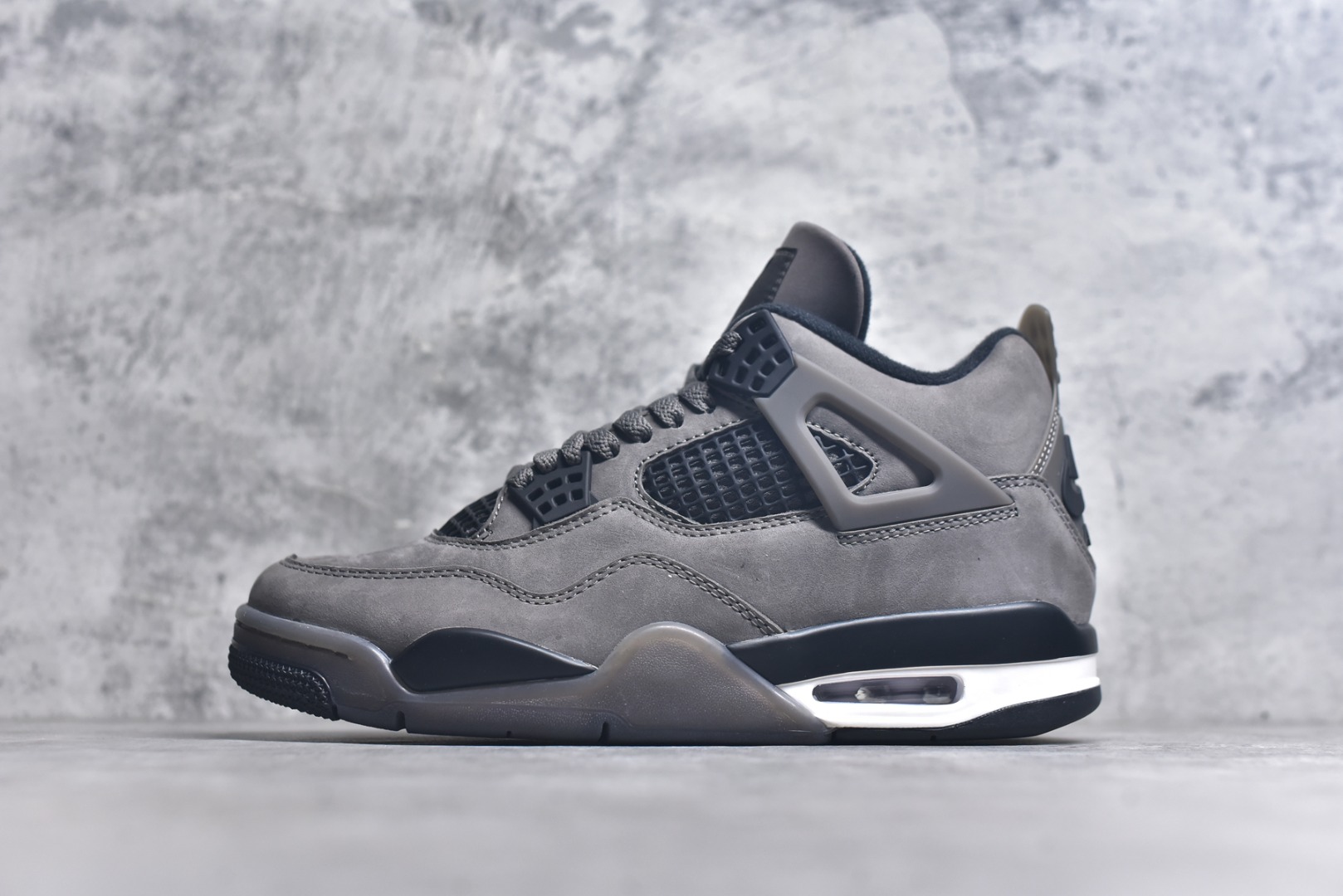 #Air Jordan 4 \” Cave Stone \” AJ4乔4 文化篮球鞋 粉黑 FV5029-200 国内一线大厂OG出品 匠心打造 原厂皮料原厂数据 全新纸板 模具打造 外贸 平台高端零售专供品质 品质毋庸置疑 一眼正品既视感 细节均已解码 尺码：40 40.5 41 42 42.5 43 44 44.5 45 46 47.5-选品中心