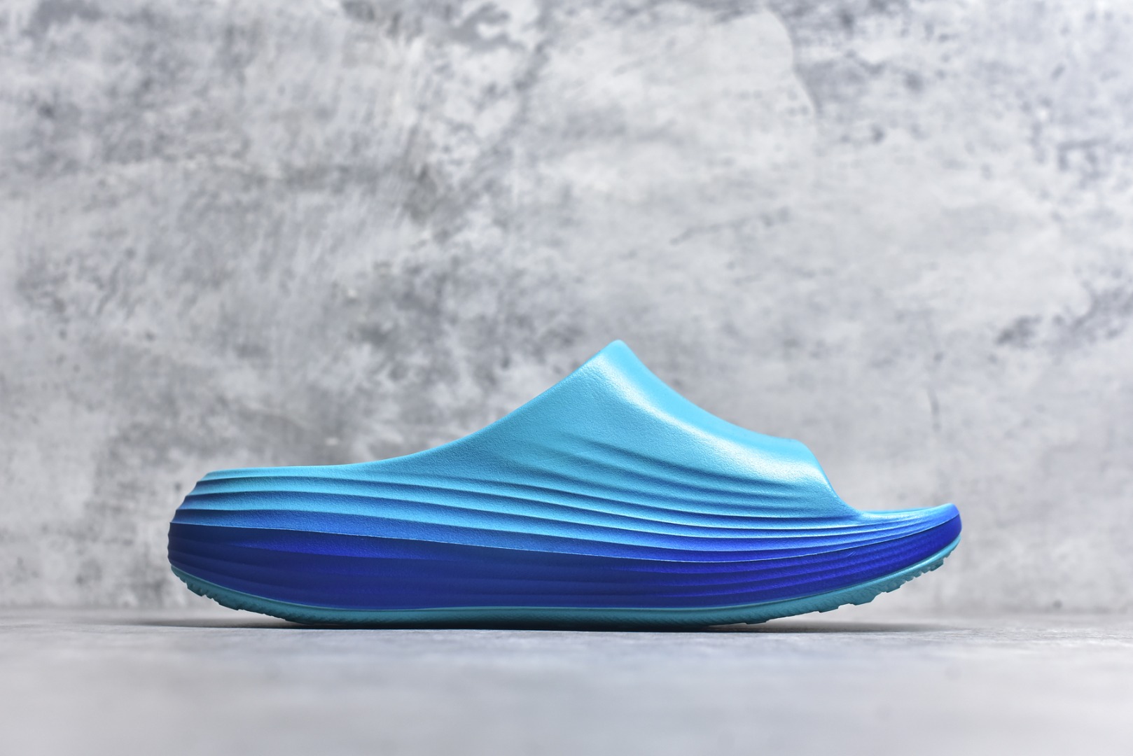 图片[3]-#Nike ReactX Rejuven8 Slide 耐克夏日穿搭拖鞋 #采用质感柔软且出众回弹的 ReactX泡绵，缔造非凡舒适的日常穿着体验，助你保持活力。 货号：HV4479-300 尺码：36-45-选品中心