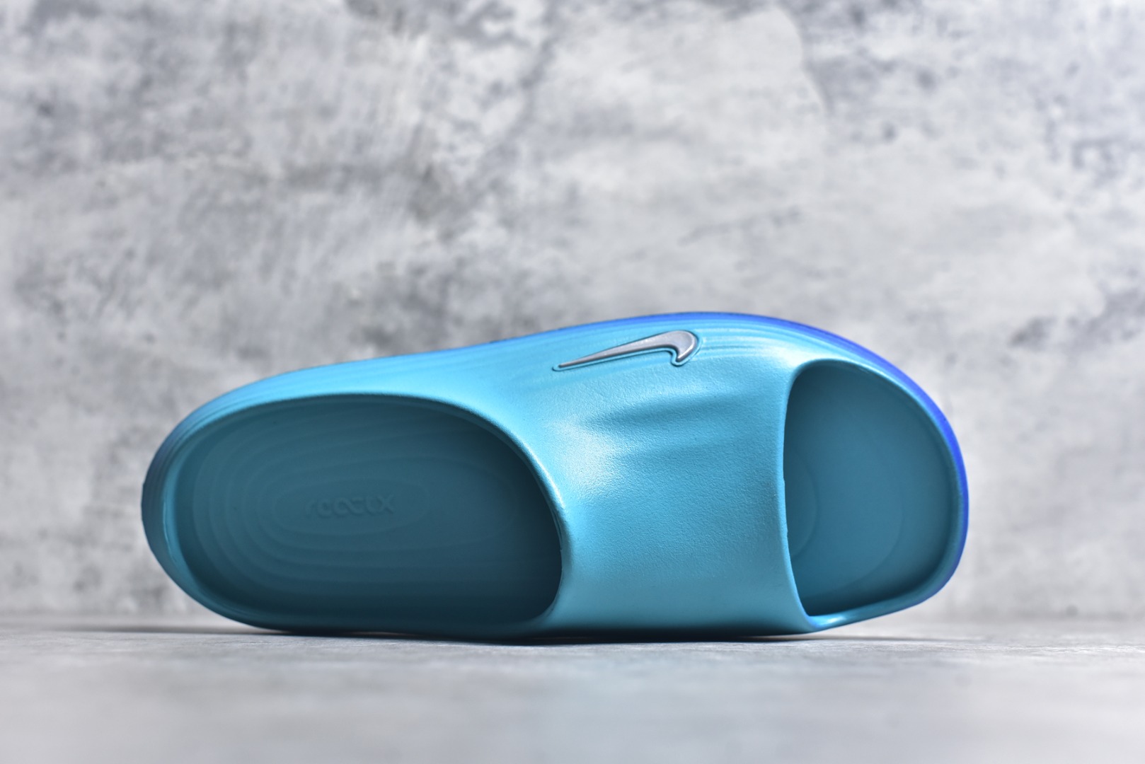 图片[4]-#Nike ReactX Rejuven8 Slide 耐克夏日穿搭拖鞋 #采用质感柔软且出众回弹的 ReactX泡绵，缔造非凡舒适的日常穿着体验，助你保持活力。 货号：HV4479-300 尺码：36-45-选品中心