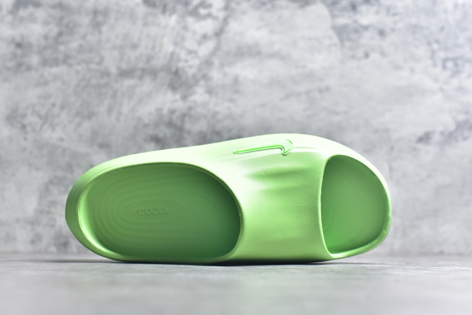 图片[4]-#Nike ReactX Rejuven8 Slide 耐克夏日穿搭拖鞋 #采用质感柔软且出众回弹的 ReactX泡绵，缔造非凡舒适的日常穿着体验，助你保持活力。 货号：HV4479-700 尺码：36-45-选品中心
