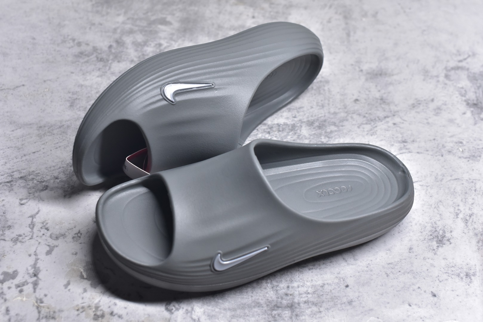 图片[7]-#Nike ReactX Rejuven8 Slide 耐克夏日穿搭拖鞋 #采用质感柔软且出众回弹的 ReactX泡绵，缔造非凡舒适的日常穿着体验，助你保持活力。 货号：HV4484-002 尺码：36-45-选品中心