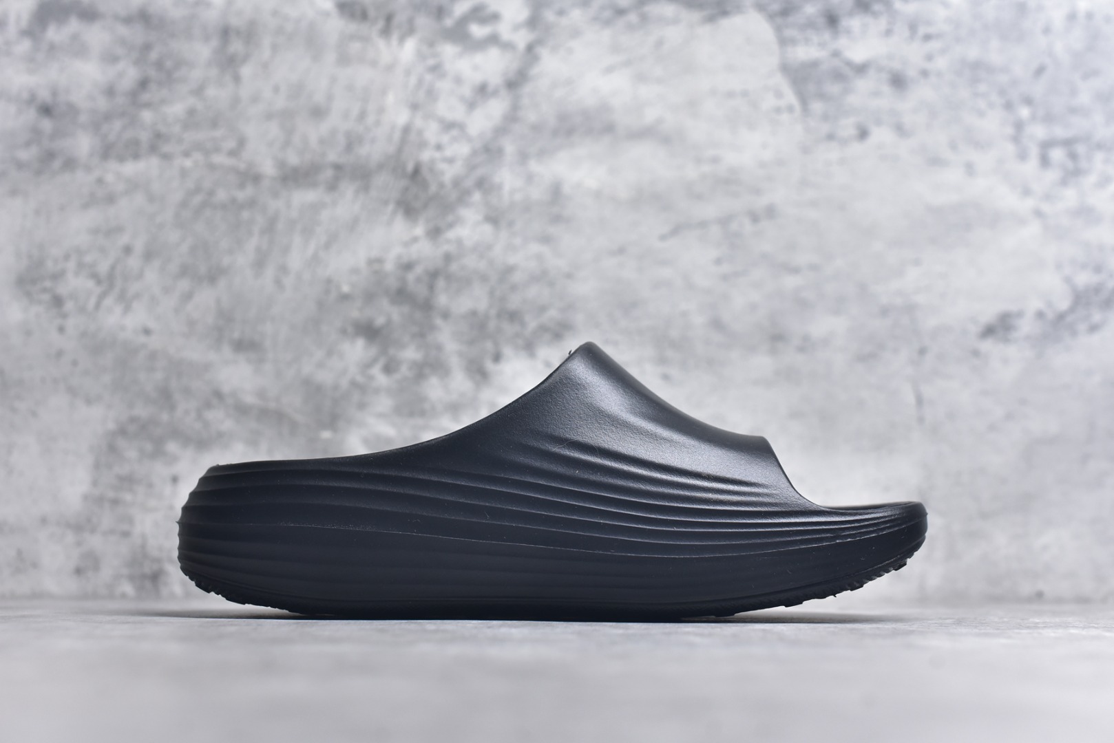 图片[3]-#Nike ReactX Rejuven8 Slide 耐克夏日穿搭拖鞋 #采用质感柔软且出众回弹的 ReactX泡绵，缔造非凡舒适的日常穿着体验，助你保持活力。 货号：HV4479-011 尺码：36-45-选品中心