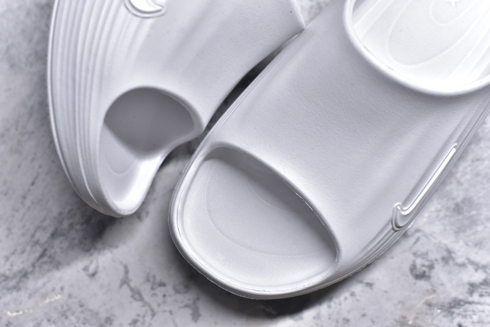 图片[8]-#Nike ReactX Rejuven8 Slide 耐克夏日穿搭拖鞋 #采用质感柔软且出众回弹的 ReactX泡绵，缔造非凡舒适的日常穿着体验，助你保持活力。 货号：HV4479-100 尺码：36-45-选品中心