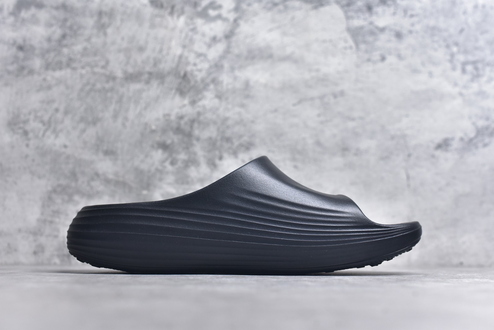图片[3]-#Nike ReactX Rejuven8 Slide 耐克夏日穿搭拖鞋 #采用质感柔软且出众回弹的 ReactX泡绵，缔造非凡舒适的日常穿着体验，助你保持活力。 货号：HV4479-001 尺码：36-45-选品中心