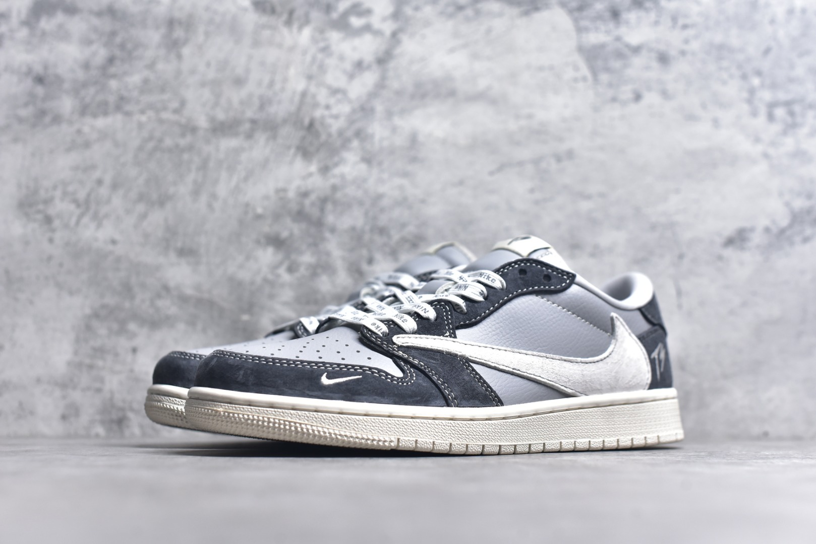 图片[2]-#Nike Air Jordan 1 Low 定制配色 定制AJ联名-高端定制 低帮复古文化板鞋 #定制鞋盒 大厂纯原品质出货 超高清洁度 皮料切割干净无任何毛边 细节完美 货号：CF3688 055 尺码：36 36.5 37.5 38 38.5 39 40 40.5 41 42 42.5 43 44 44.5 45-选品中心
