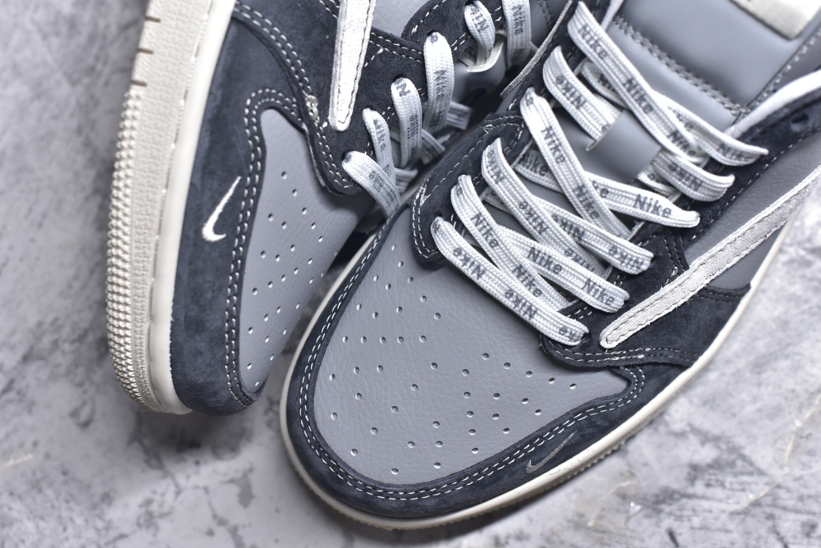 图片[8]-#Nike Air Jordan 1 Low 定制配色 定制AJ联名-高端定制 低帮复古文化板鞋 #定制鞋盒 大厂纯原品质出货 超高清洁度 皮料切割干净无任何毛边 细节完美 货号：CF3688 055 尺码：36 36.5 37.5 38 38.5 39 40 40.5 41 42 42.5 43 44 44.5 45-选品中心