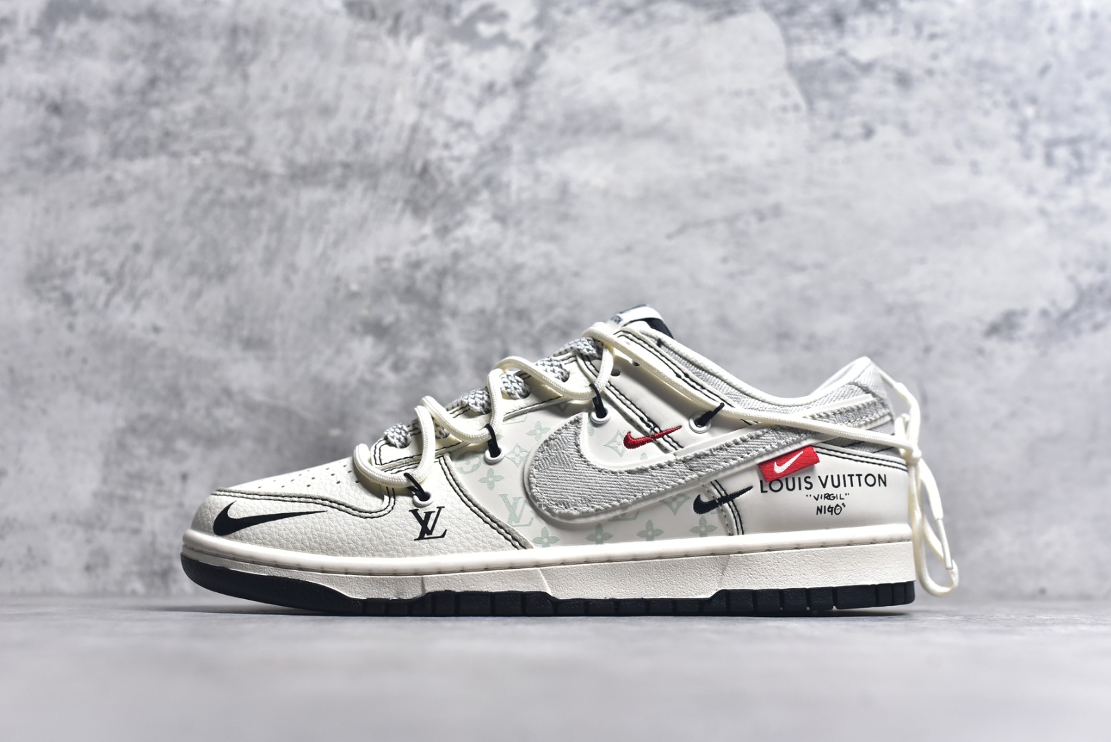 #Nike SB Dunk Low LV联名 灰布勾抽绳 周年高端定制 低帮休闲板鞋 YX5066-379 #定制鞋盒 大厂纯原品质出货 超高清洁度 皮料切割干净无任何毛边 细节完美 尺码：36 36.5 37.5 38 38.5 39 40 40.5 41 42 42.5 43 44 44.5 45 9.E5-选品中心