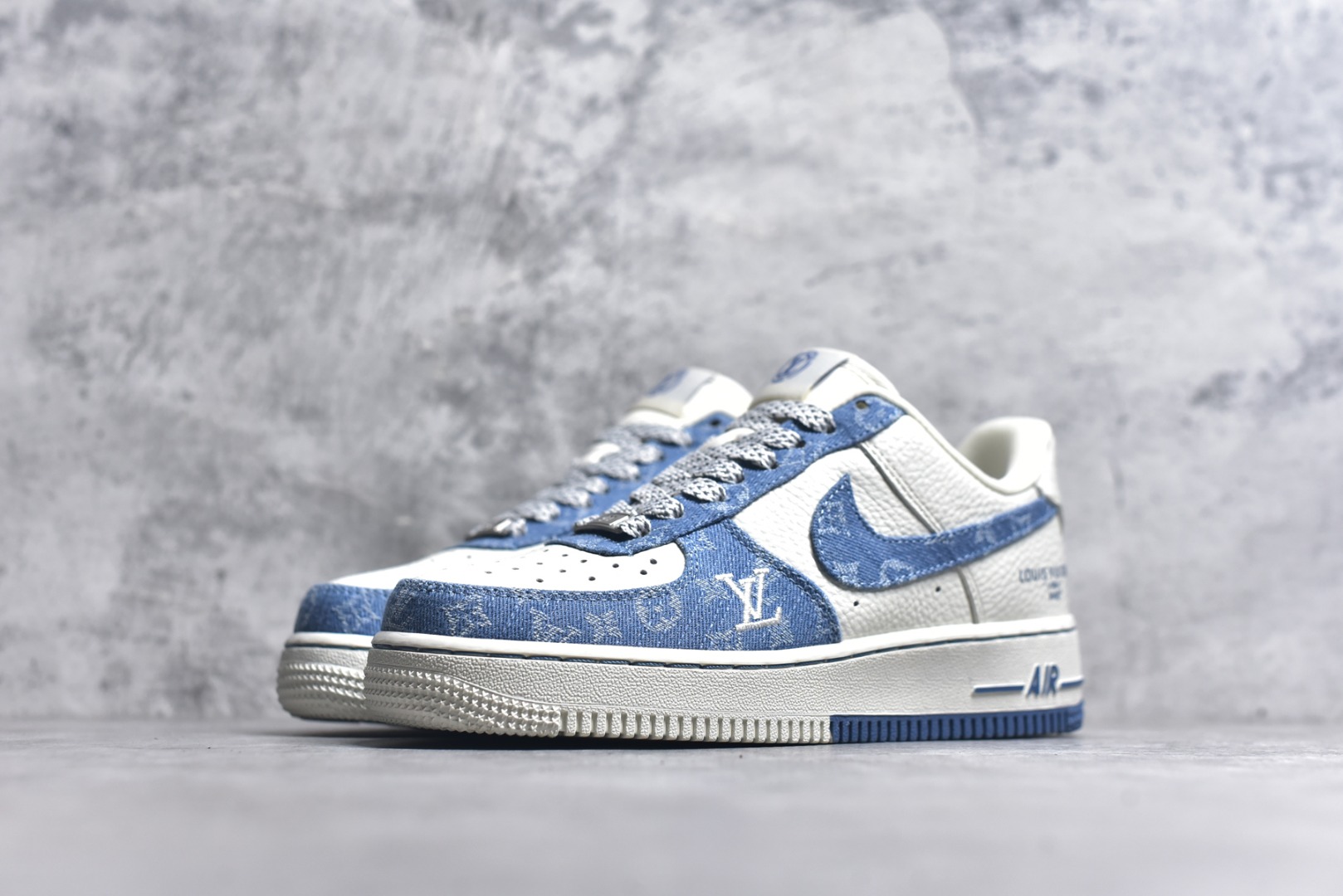 图片[2]-#Nike Air Force 1\’07 Low LV联名 淡蓝牛仔 空军一号低帮休闲板鞋 SC0601-555 #原楦头原纸板 原装鞋盒 原厂鞋底 超高清洁度 细节完美 尺码：36 36.5 37.5 38 38.5 39 40 40.5 41 42 42.5 43 44 44.5 45 9.D4-选品中心