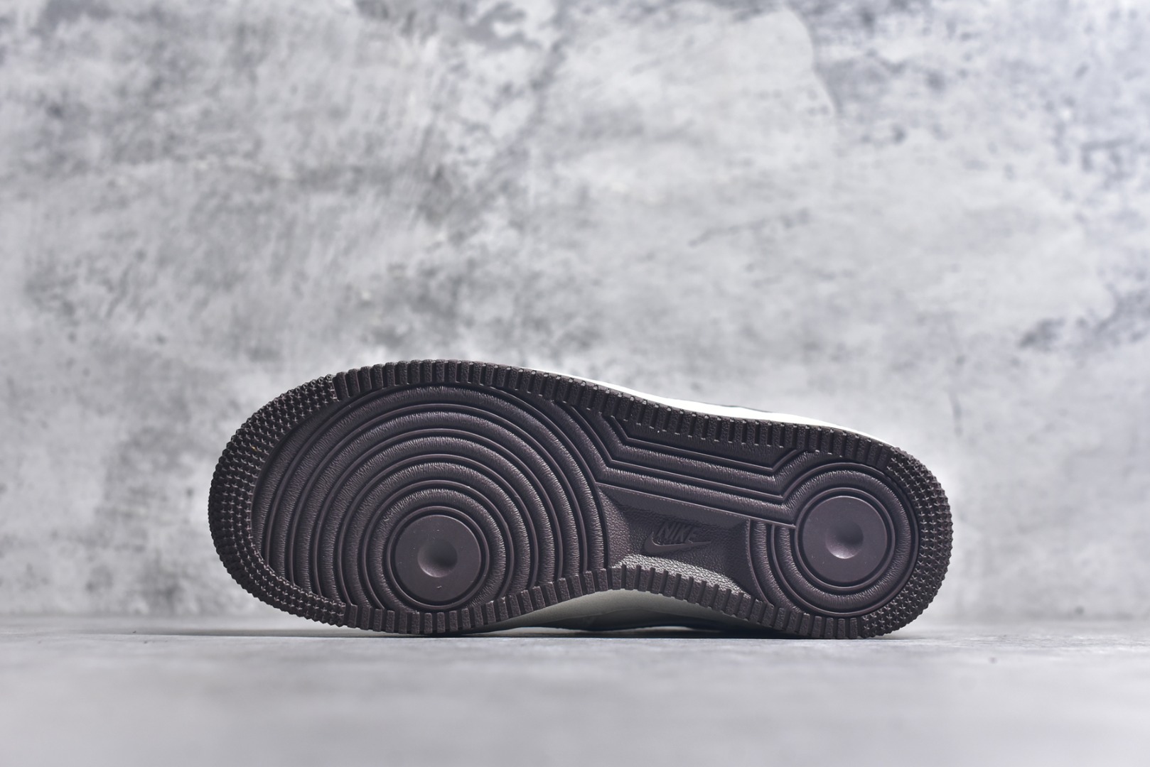 图片[6]-#Nike Air Force 1\’07 Low 拉布布 空军一号低帮休闲板鞋 KJ1688-012 #原楦头原纸板 原装鞋盒 定制五金配件 内置全掌气垫 原厂鞋底 尺码：36 36.5 37.5 38 38.5 39 40 40.5 41 42 42.5 43 44 44.5 45 9.D4-选品中心