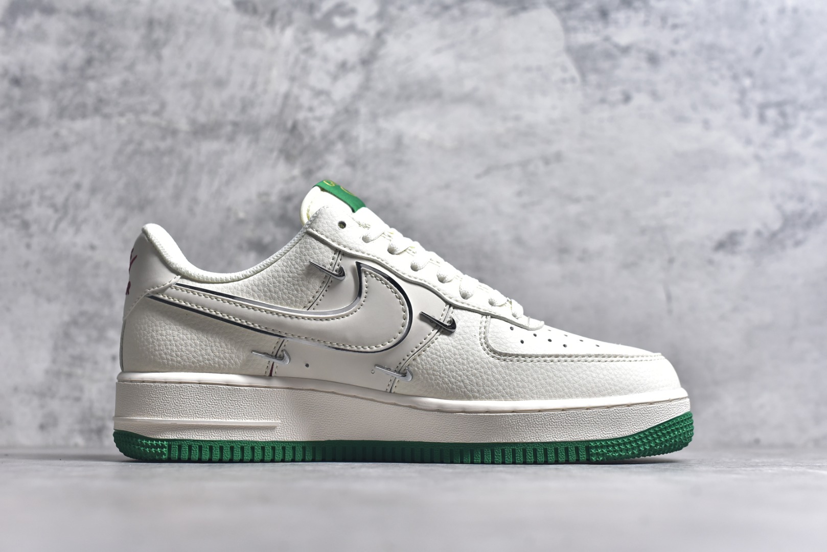 图片[3]-#Nike Air Force 1\’07 Low 古驰联名 彩绿四勾 空军一号低帮休闲板鞋 XS2869-002 #原楦头原纸板 原装鞋盒 定制五金配件 内置全掌气垫 原厂鞋底 尺码：36 36.5 37.5 38 38.5 39 40 40.5 41 42 42.5 43 44 44.5 45 9.D4-选品中心