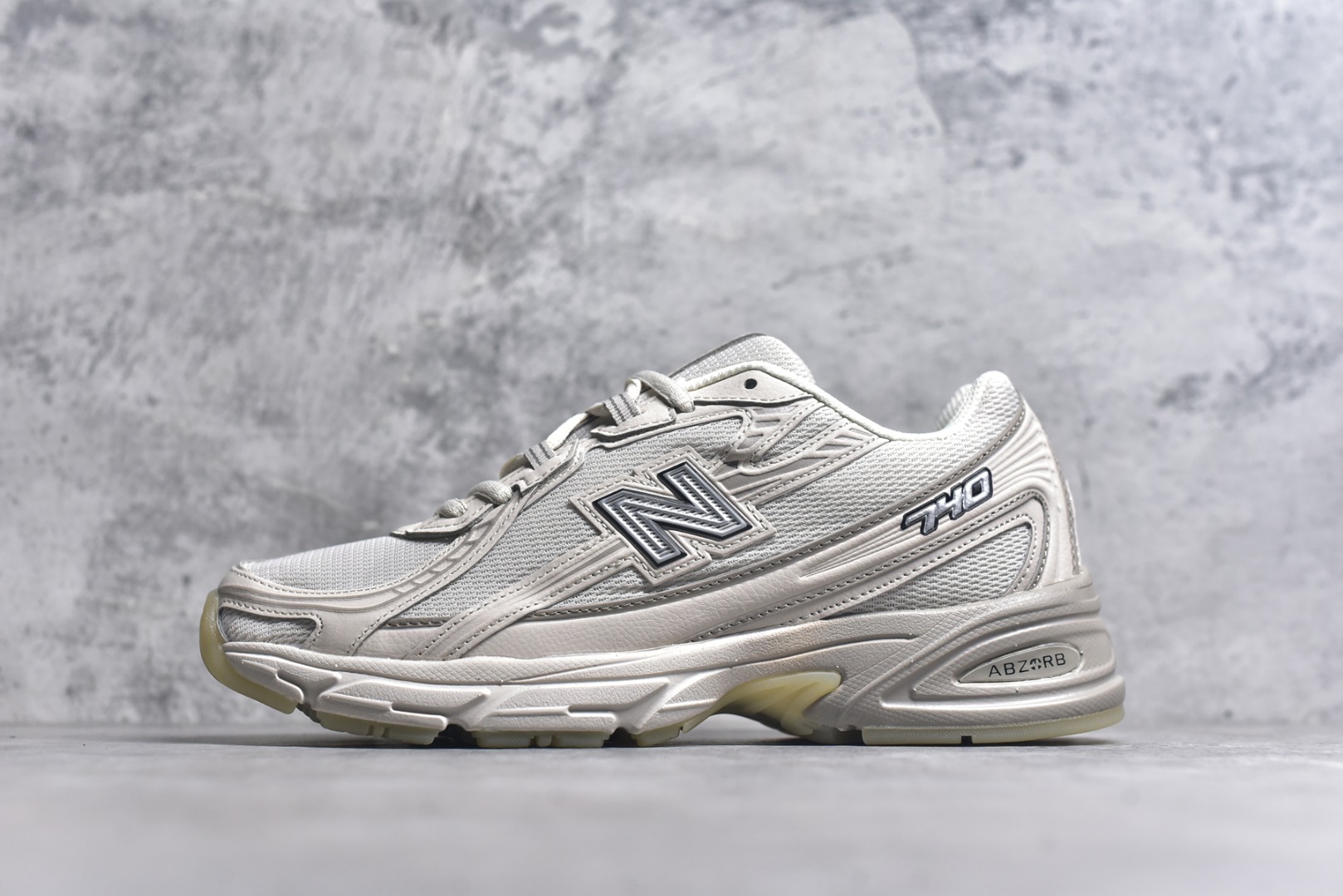 #New Balance 740系列复古老爹风休闲运动慢跑鞋 U740LN1 #原盒 原吊牌 组合大底 1：1制作 尺码：36 37 37.5 38 38.5 39 40 40.5 41 42 42.5 43 44 45 9.C3-选品中心
