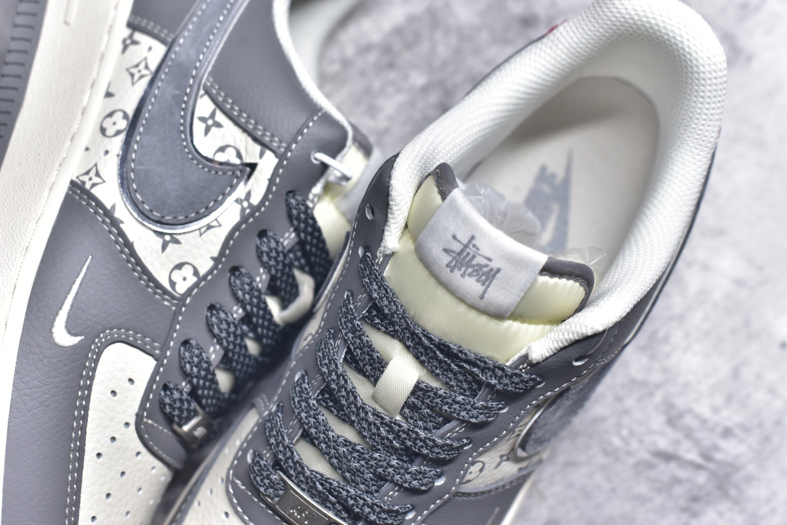 图片[9]-#Nk Air Force 1\’07 Low 斯图西联名-米灰红印花 空军一号 低帮休闲板鞋 XZ6188-338 #原楦头原纸板 原装鞋盒 定制五金配件 内置全掌气垫 原厂鞋底 尺码：36 36.5 37.5 38 38.5 39 40 40.5 41 42 42.5 43 44 44.5 45 9.D4-选品中心