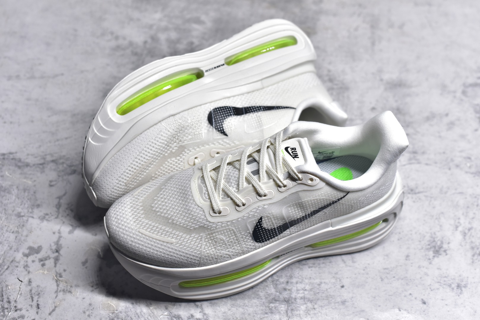 图片[7]-#Nike ZOOM PREMIUM 耐克 飞马 舒适减震防滑 低帮跑步鞋全掌ReactX泡绵中底 前掌和后跟还配备了Air Zoom气垫单元 据说跑起来更快更舒适哦 这次最大的升级点 首次引入了ReactX泡绵货号：FN8453-008 尺码：36-45-选品中心