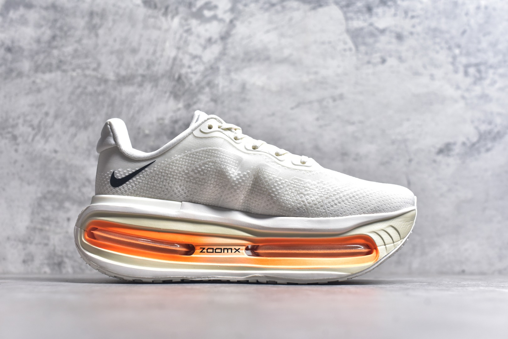 图片[3]-#Nike ZOOM PREMIUM 耐克 飞马 舒适减震防滑 低帮跑步鞋全掌ReactX泡绵中底 前掌和后跟还配备了Air Zoom气垫单元 据说跑起来更快更舒适哦 这次最大的升级点 首次引入了ReactX泡绵货号：FN8453-007 尺码：36-45-选品中心