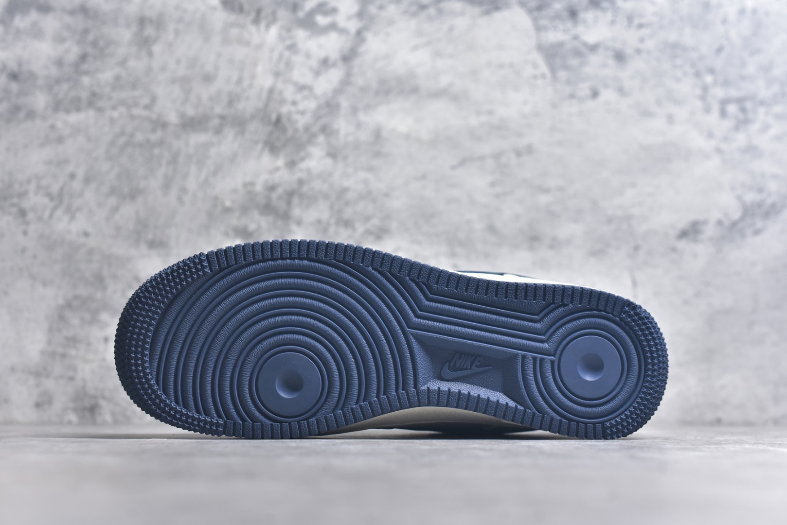 图片[6]-#Nk Air Force 1\’07 Low Supreme联名-米蓝翻毛勾 空军一号低帮休闲板鞋 XZ3328-669 #原楦头原纸板 原装鞋盒 定制五金配件 内置全掌气垫 原厂鞋底 尺码：36 36.5 37.5 38 38.5 39 40 40.5 41 42 42.5 43 44 44.5 45 9.D4-选品中心