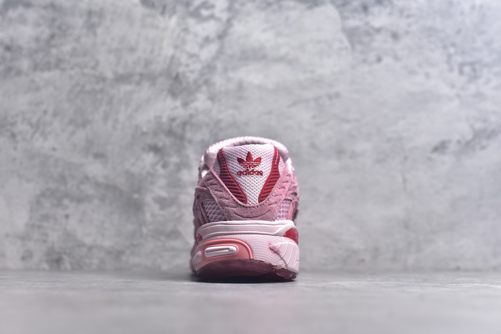 图片[5]-#Unheardof x AD Originals Adistar Cushion 3 舒适百搭防滑耐磨低帮休闲跑步鞋 联名粉红色 JS2974 实拍调校N版已经零色差零失真 百分百还原实物色彩所见即所得 不存在货不对板色差等低级问题 选购参考实物拍摄 不混卖不参货 只用心做好货严格选品 承诺混一赔十 尺码：35.5-45-选品中心